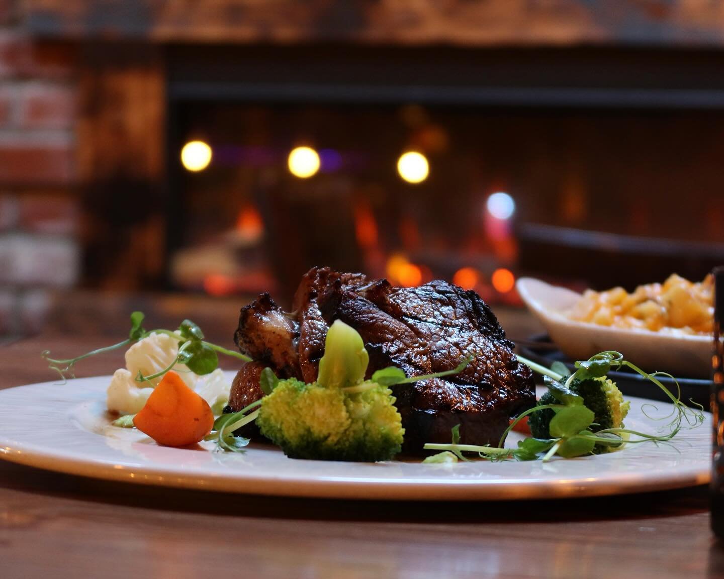 Chefs Special 👨&zwj;🍳 Danny&rsquo;s Charged Grilled Irish Lamb Rump,  Cheese Garlic Spuds, mixed veg &amp; red wine jus
#buffaloboy #carrickonshannon #leitrim #roscommon