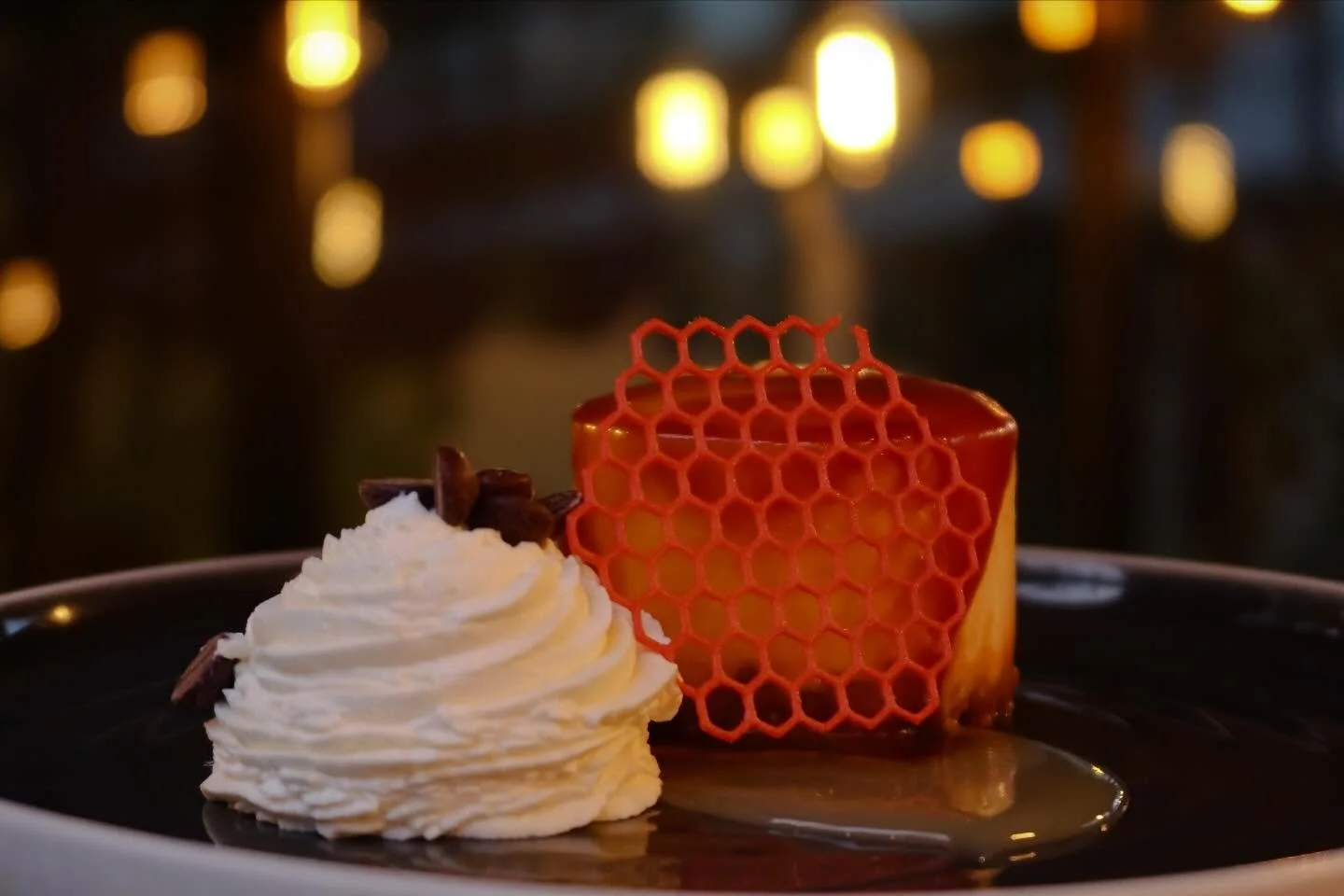 Cheesecake Special ✨ Banana with Toffee Sauce, Fresh Cream, Biscoffee Biscuit Base 👌🏼
Created by @danielknight767 
📸 by @niamh.reynolds_ 
#buffaloboy #carrickonshannon #leitrim #roscommon