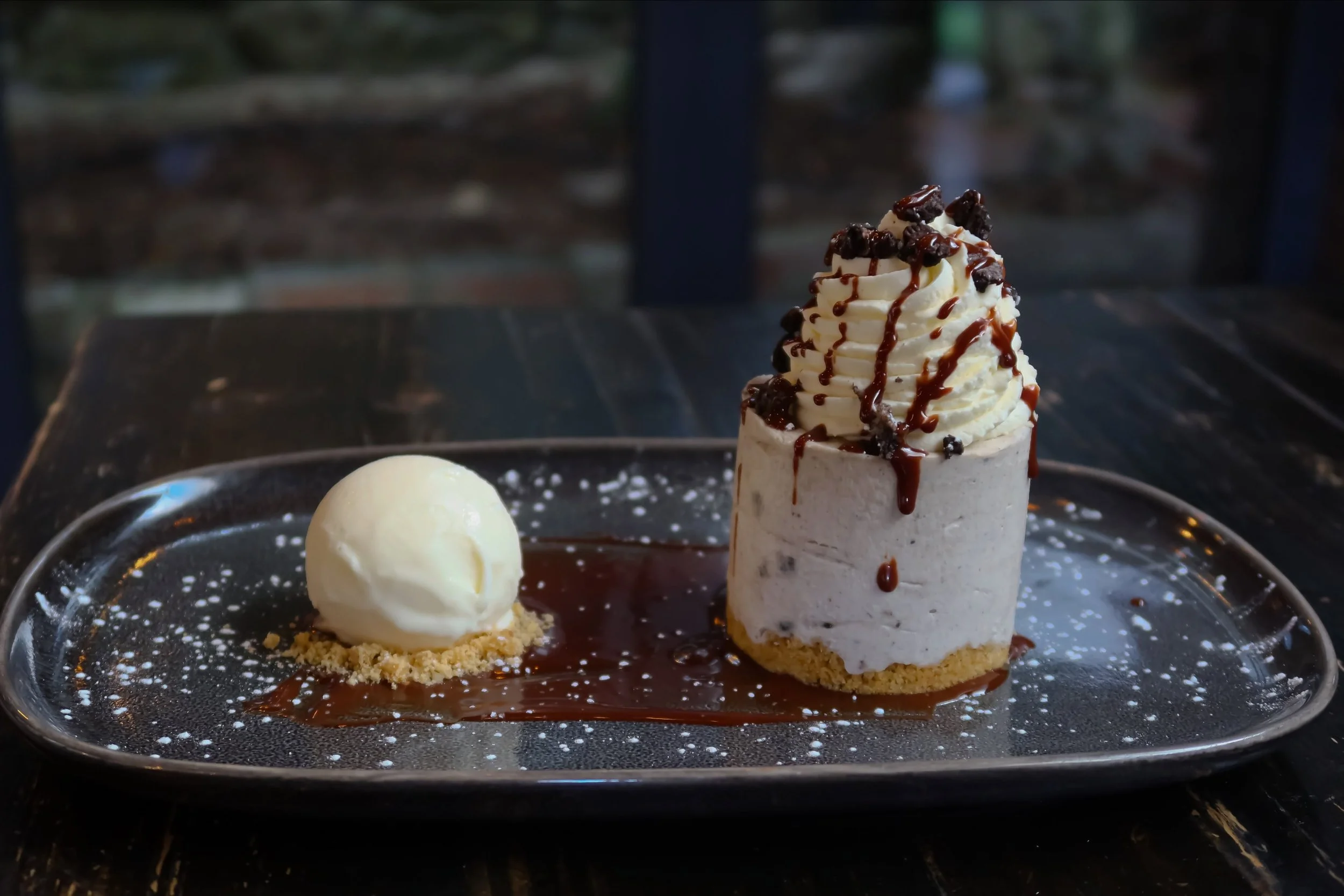 Cheesecake Special ~ Oreo Cheesecake with Chocolate sauce &amp; White Chocolate ice/cream 👌🏼
#buffaloboy #carrickonshannon #leitrim #roscommon