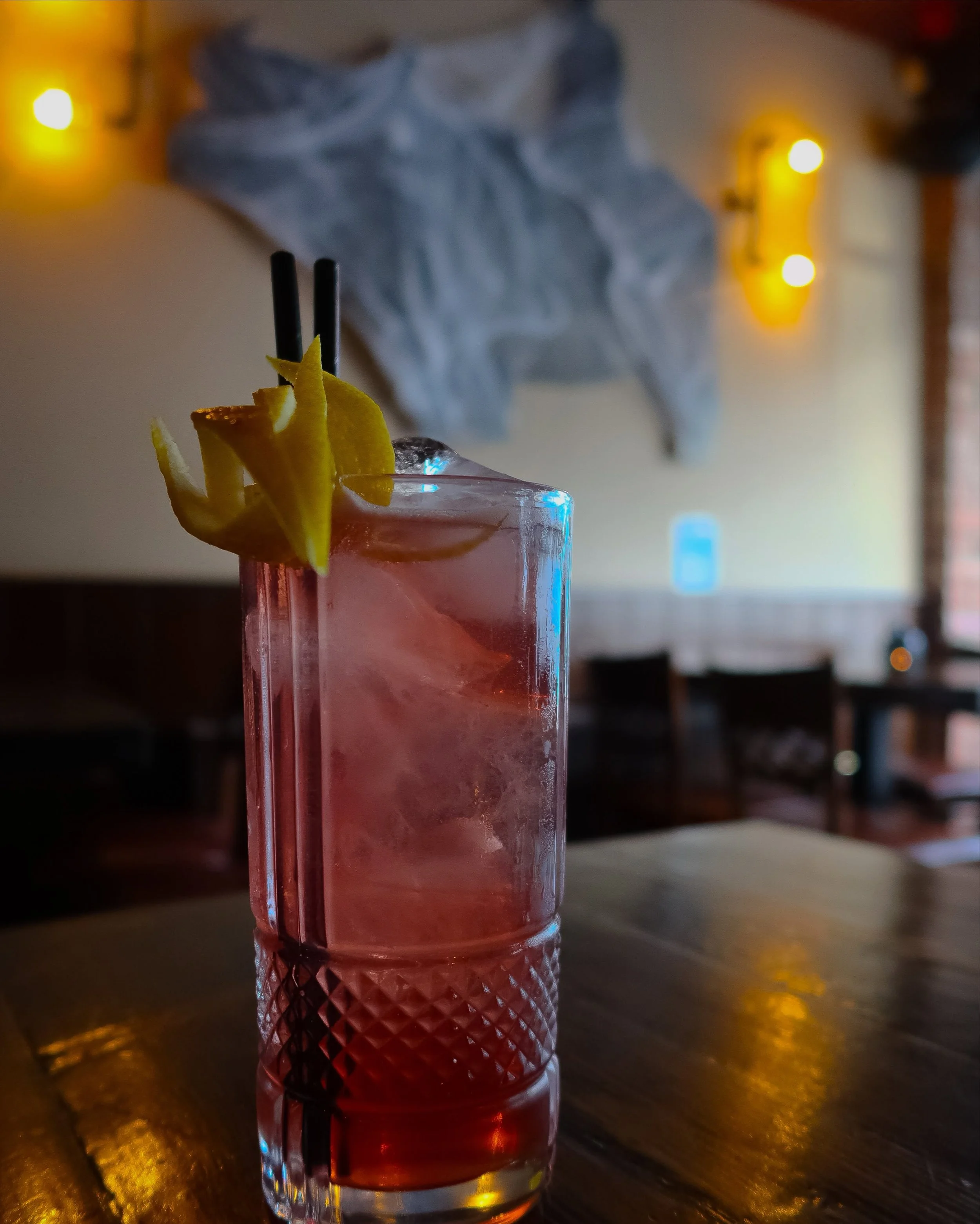Cocktail Special🍹Hibiscus Collins 👌🏼
Pink Gin, Hibiscus, Lemon &amp; Thyme Tonic
Imagined, Mixed &amp; 📸 by @matthew_smith70 
#buffaloboy #carrickonshannon #leitrim #roscommon #wildatlanticway