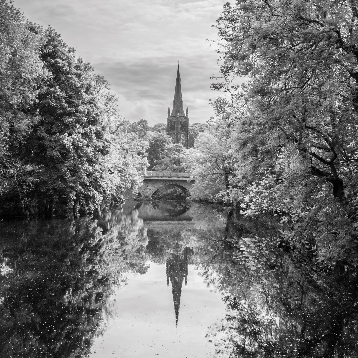 Holy Innocents Church, Thornhill Lees, Dewsbury, May 2022
