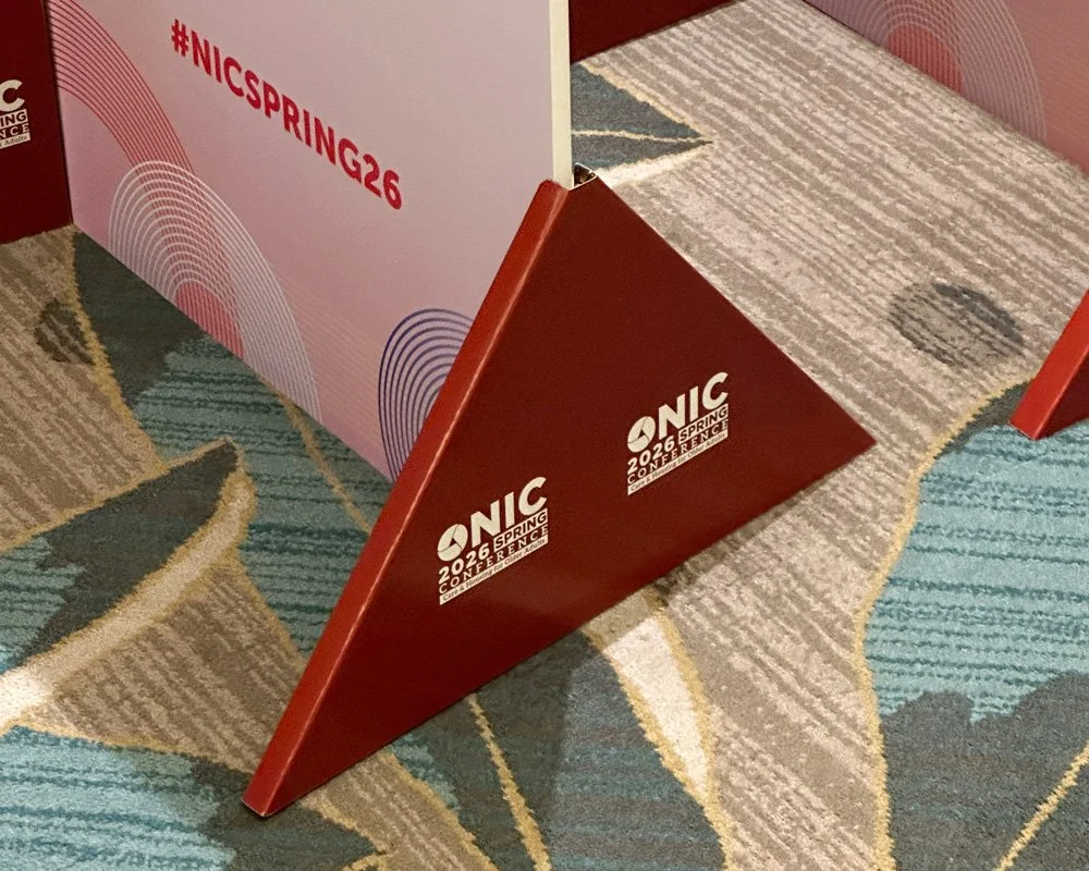 Freestanders-Signs-Feet_NIC.jpg