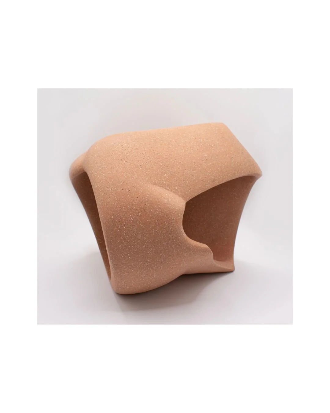 @kidayoko_ Might Hold, 2025, Ceramics, W19 x D17 x H17cm #yokokida