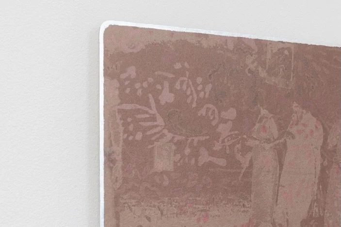 @mina_anastasia Condolences, 2025, archival pigment print, genuine silver leaf and screenprint on paper, 26,5 x 21,5 cm #anastasiamina

Please email robyn@warbling.co.uk to enquire about any of the works in the exhibition

𓇹 
Thrown Over Small Shoul