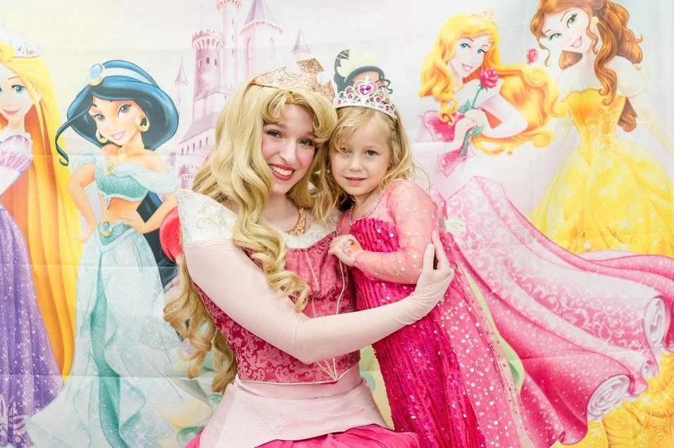 Make it pink! 💖
&bull;
&bull;
&bull;
#atlantamoms #aurora #sleepingbeauty #partyprincess #atlantaparent