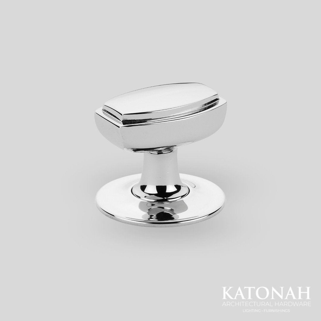 LINDFIELD CABINET KNOB ON BACKPLATE