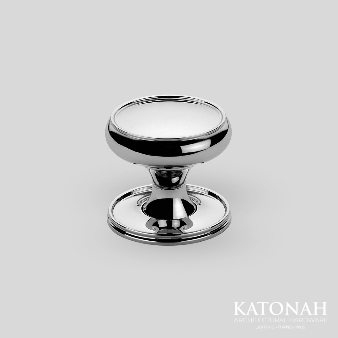 WALDEN CABINET KNOB ON BACKPLATE