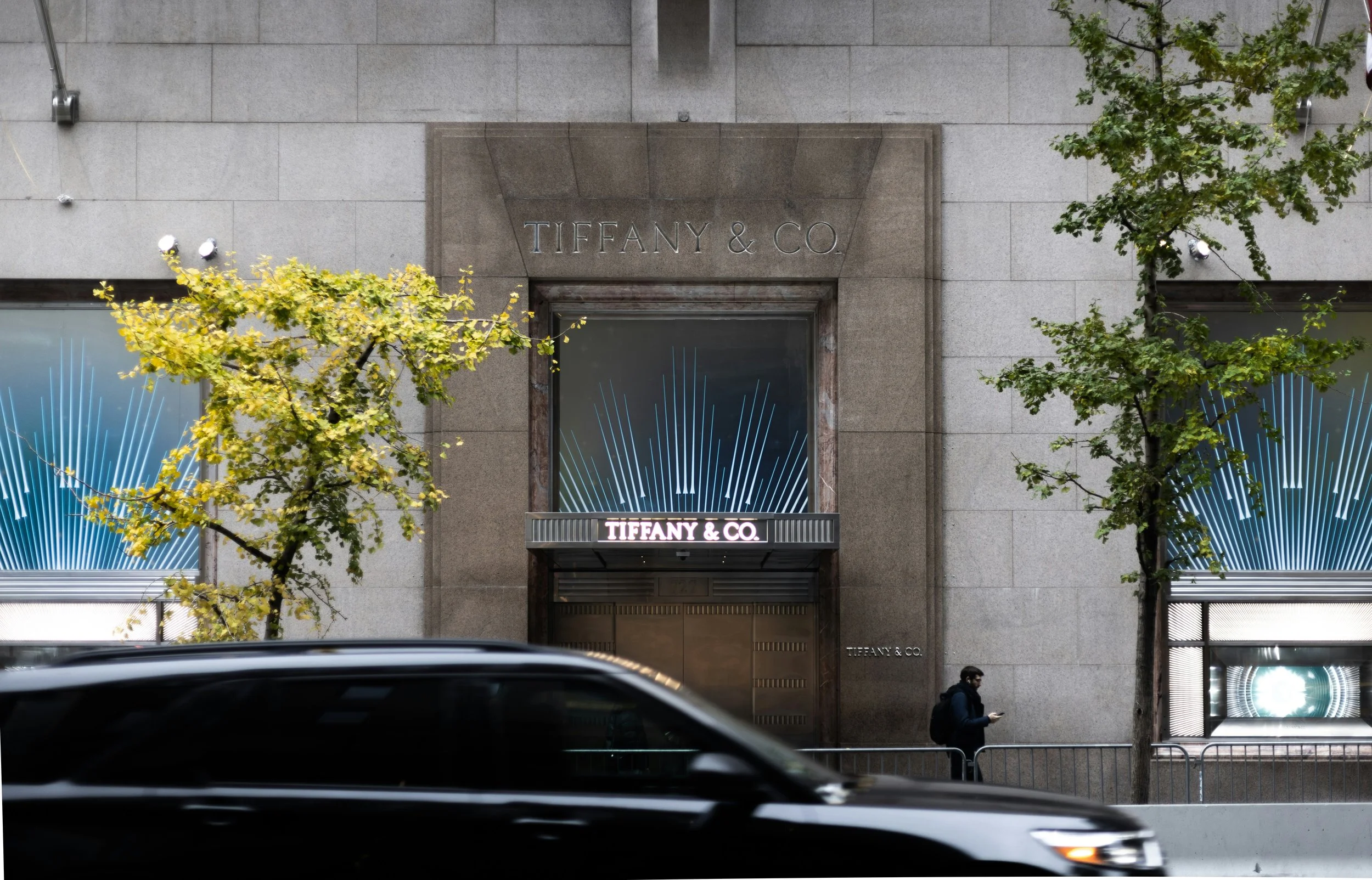 What Luxury Brands Teach Us About Website Experience