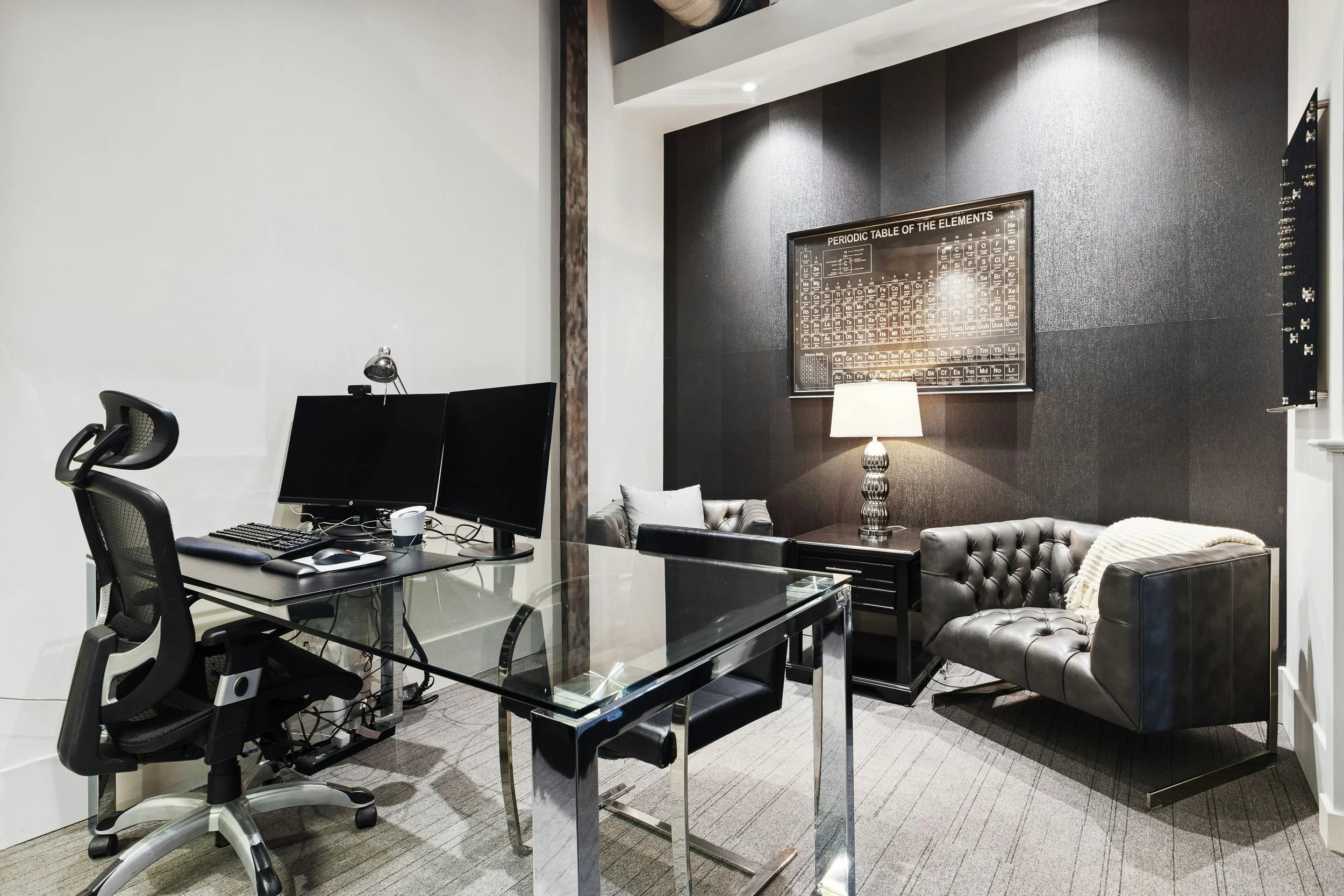 SOPHISTICATED CLOUD Global Lead Best Squarespace Web Designer expert in Basingstoke, Winchester, London, Hampshire, UK, Arizona, AZ. Bespoke websites for celebrities, sport personalities, elite and influencers