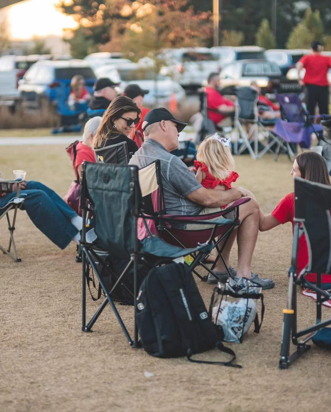 Bring all of your visiting family and friends to Wire Park to enjoy this Thanksgiving weekend!

Friday, 11/28

Cheer on the Georgia Bulldogs as they take on Georgia Tech at The Pavilion live at 3:30PM!

Then enjoy live music @southmainbrewing from 6-