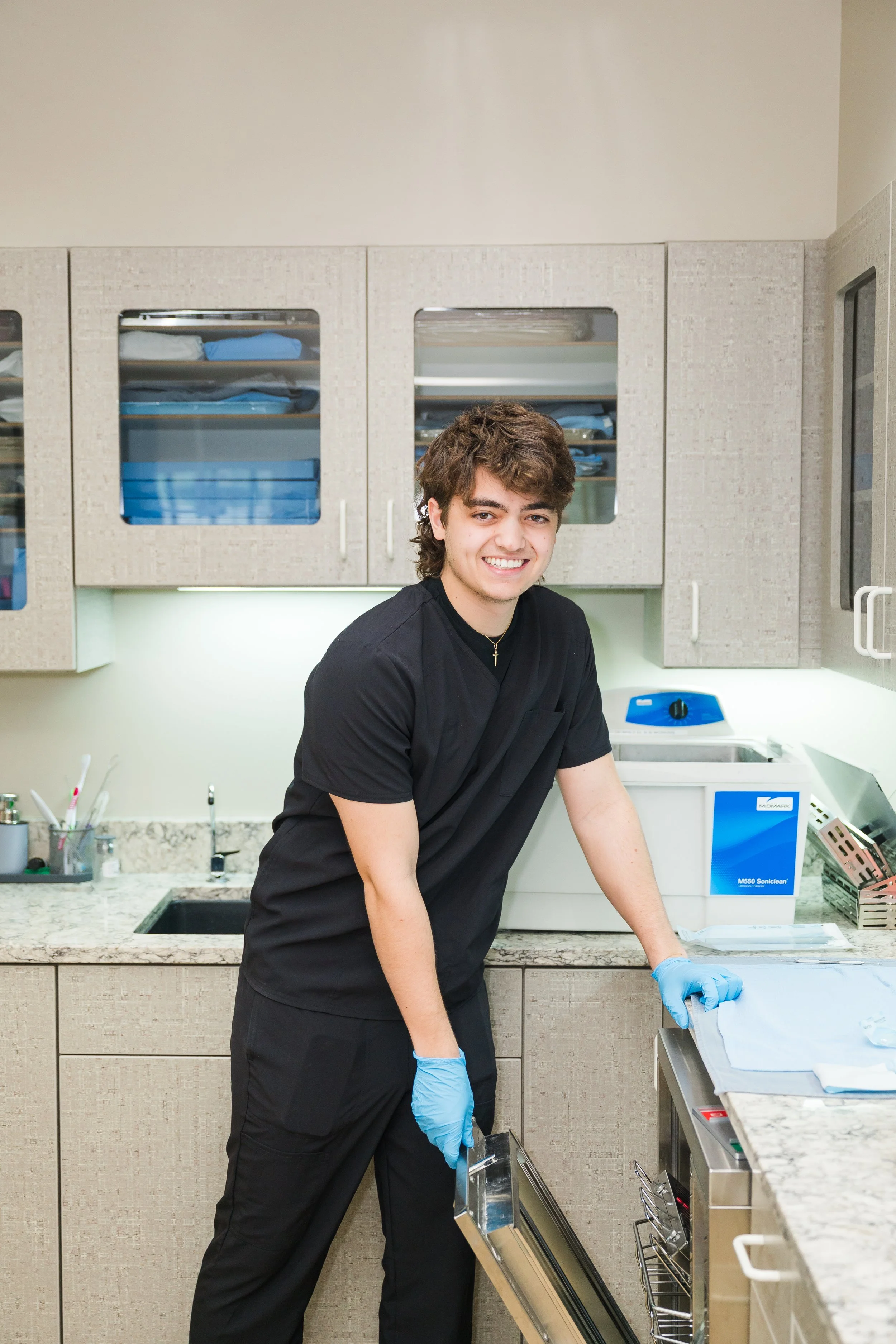 Bloomington il dentist office intern headshots