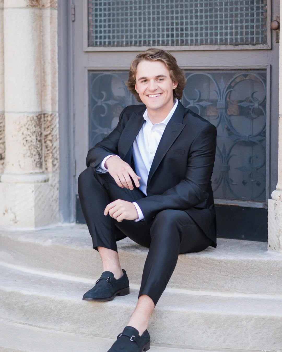 The finish line is in sight.

And if your senior year has been full of memories&hellip; but you haven&rsquo;t scheduled your photos yet, you&rsquo;re not the only one!

I have a few spring dates open for Senior Spotlight Mini Sessions.

A simple, mea