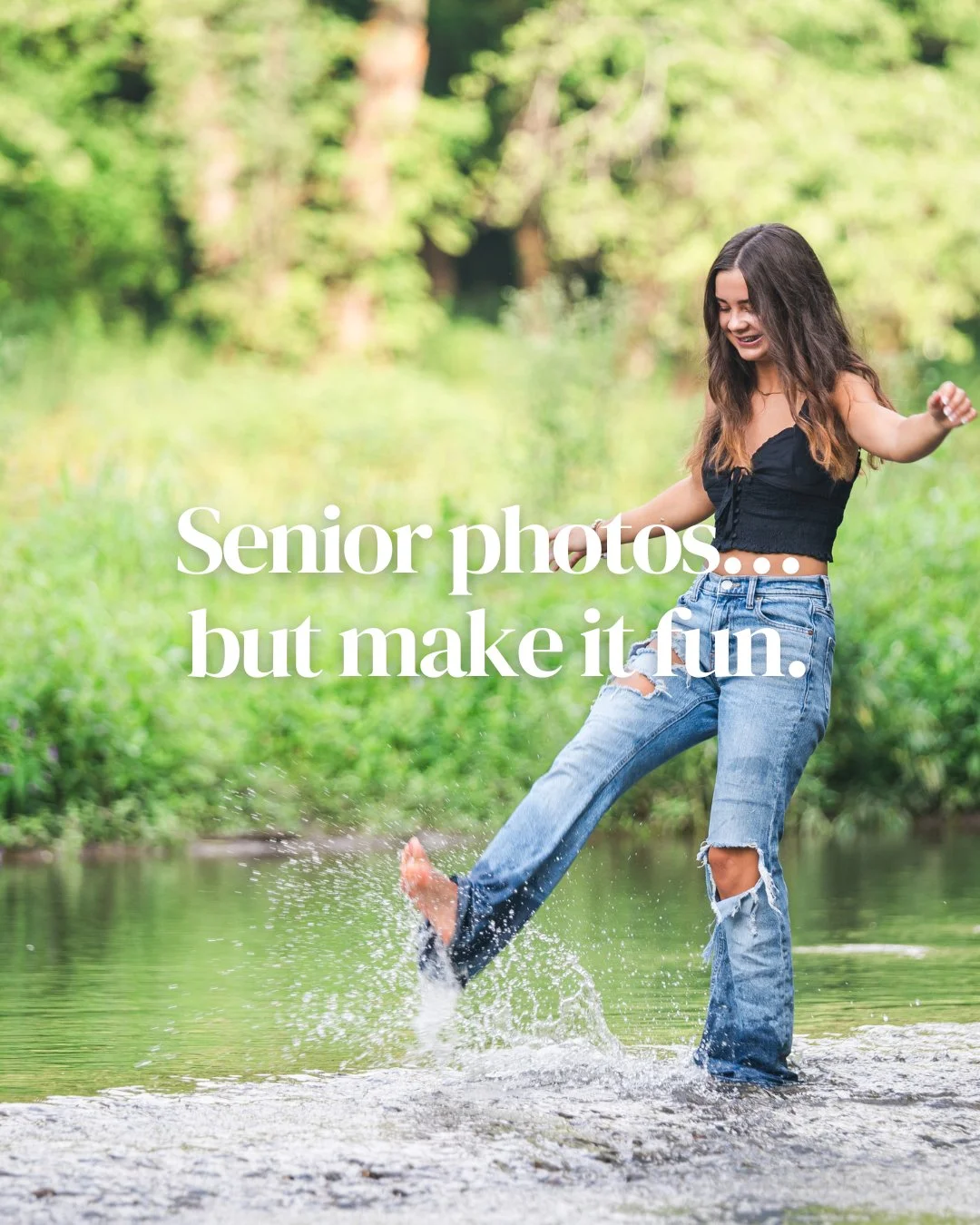 Senior photos&hellip; but make it fun.

Not awkward.
Not stiff.
Not standing there wondering what to do with your hands.

We&rsquo;re talking:

➡️ Laughing in between shots
➡️ Music playing
➡️ Walking, moving, being yourself
➡️ And photos that actual