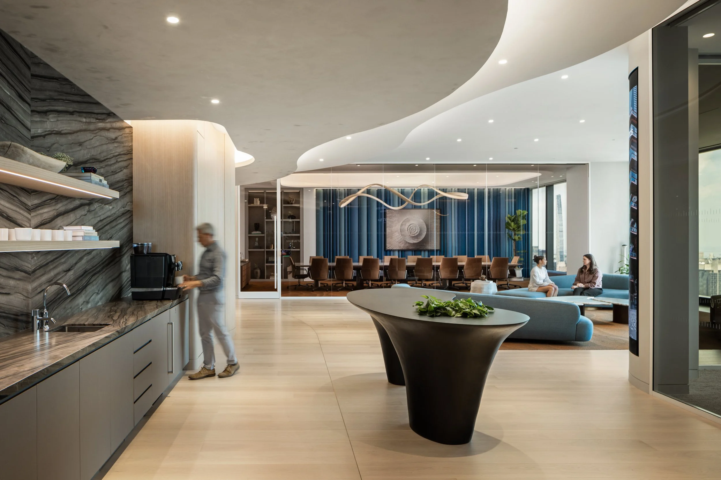 Lounge3.jpg