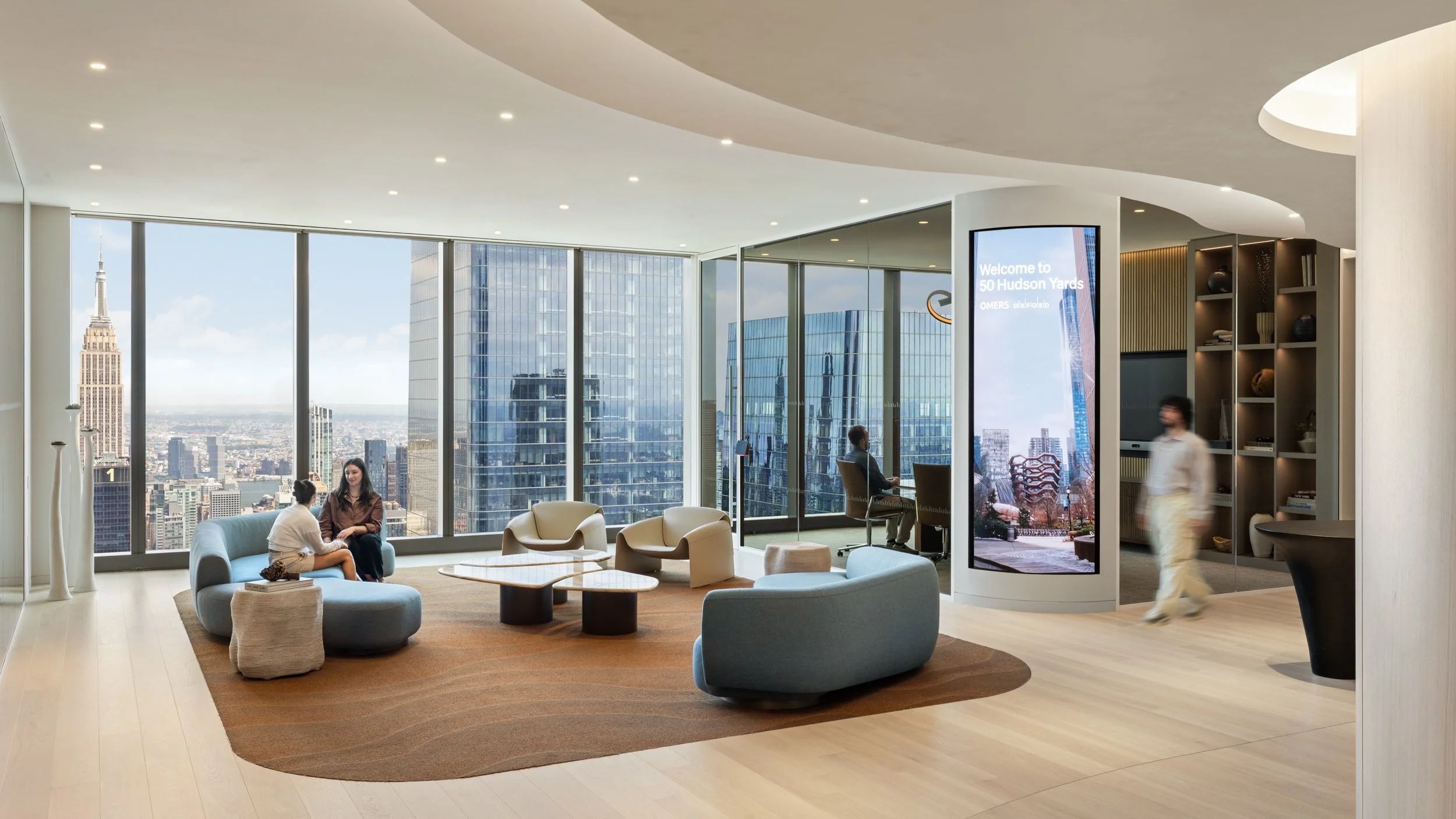 Lounge1.jpg
