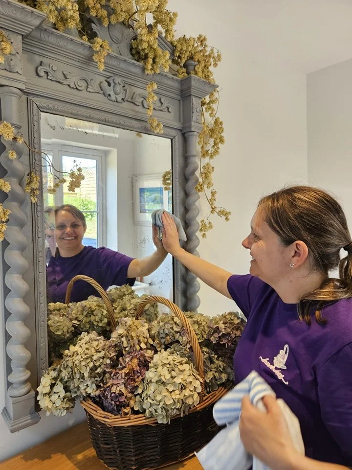 Renee is bringing her finesse to your homes. Renee is very thorough and cares about the finishing touches. She is also very partial to White Vinegar 😄 and leaves everything in your home shining.