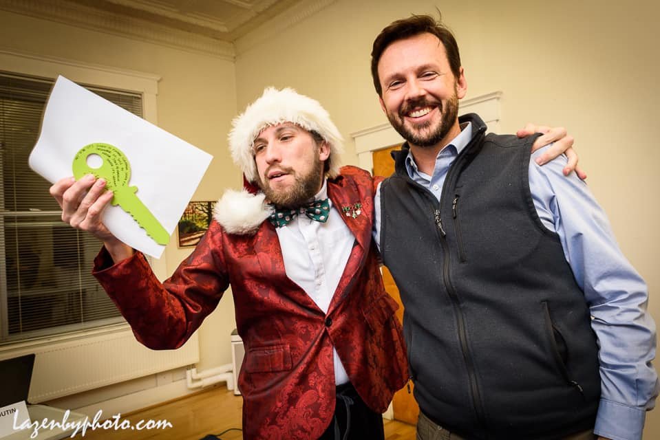 Santa Fin gets the keys to the city!