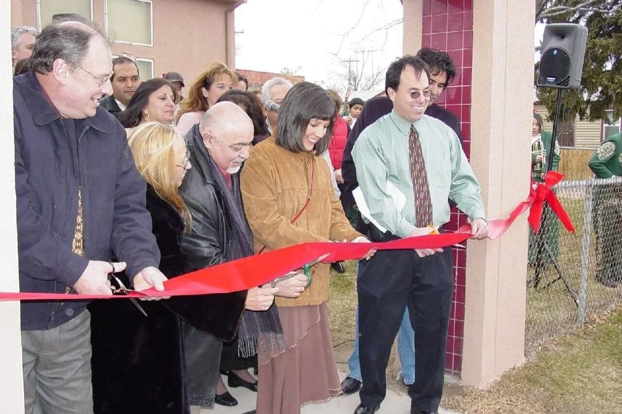 The 2006 Lincoln Street clinic ribbon cutting and grand opening.