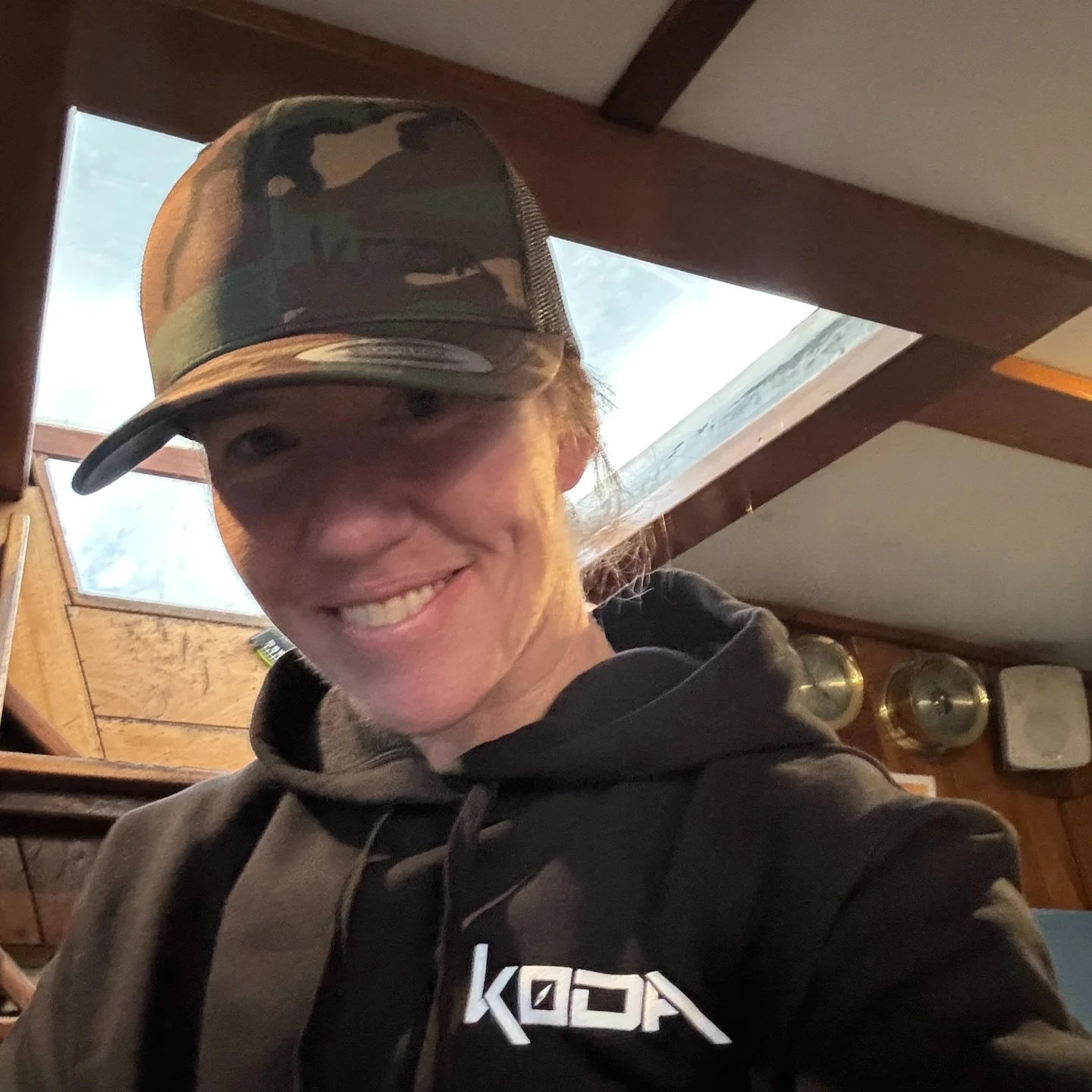 hat-camo_hoodie_molly1.jpg