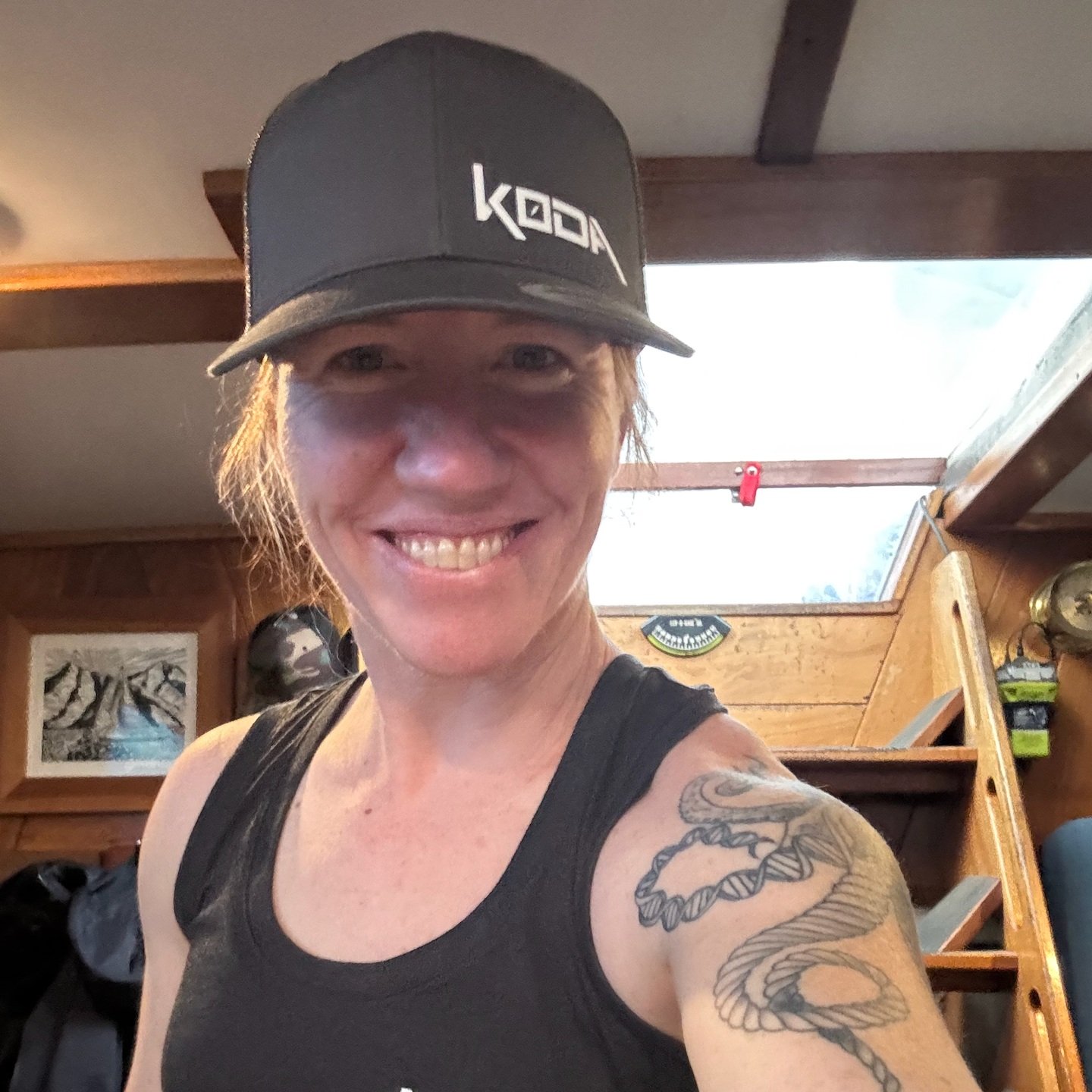 hat-grey_tank_molly1.jpg