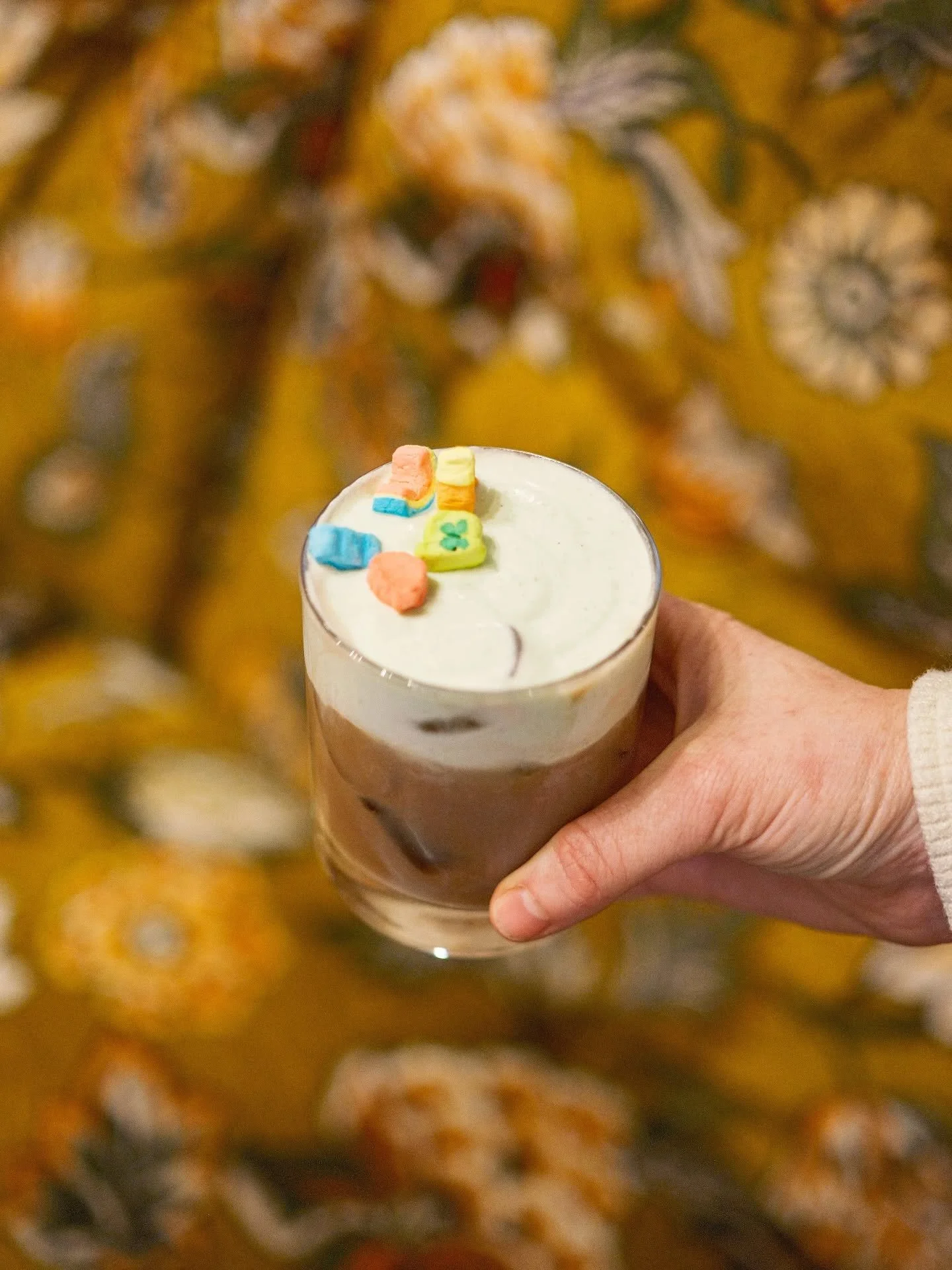 LUCKY CHARMS SHAFT 🌈🍀💰

No St. Paddy's Celebration is complete with something Magically Delicious. Shafts made with Cereal Milk Sweet Cream and of course those fun little marshmallows are featured all weekend and until March 17th!

And if Sugar, B