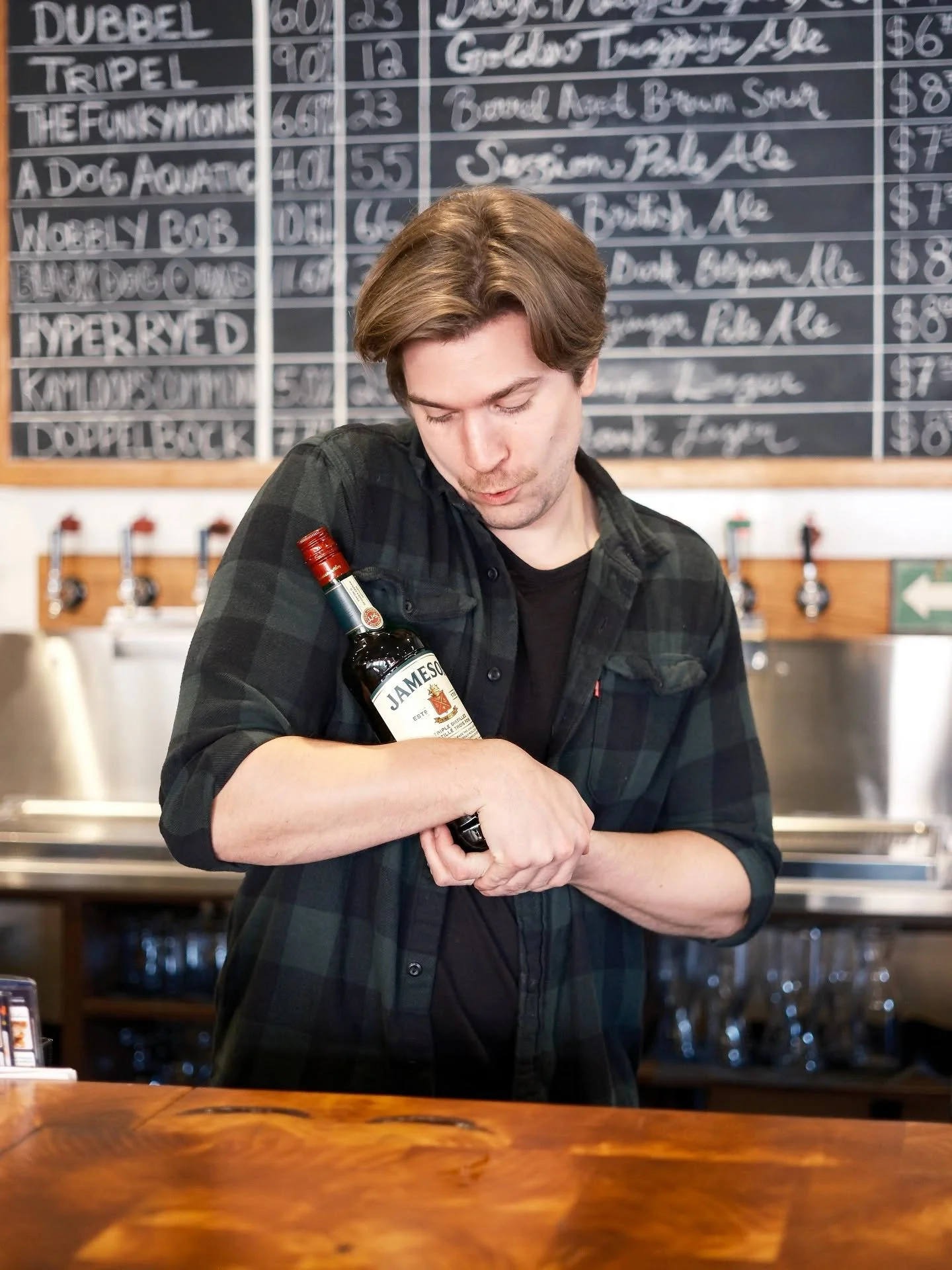 Obviously we love our gin, but on St. Patrick's Day, we're here for the whiskey 🍀❤️.

We're rocking drink features all day, let's do shots on a Tuesday! ⤵️

&bull; $6 Jameson's
&bull; $5 Canadian Whiskey &amp; Creamie Greenies
&bull; Pints &amp; Jug