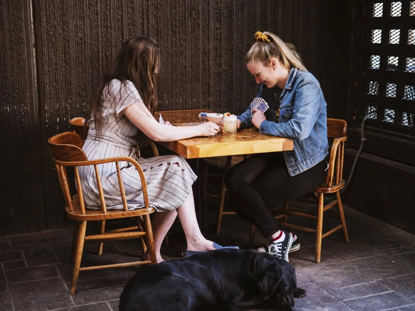 SATURDAY PLANS 🌻🌞

A wander through the @kamloopsfarmersmarket followed by a couple cocktails on the patio, maybe a game of crib or two, and then a BBQ dinner... Say less.

(Husbands/Dads who forgot to make Mother's Day plans, take note.)

Open 12-