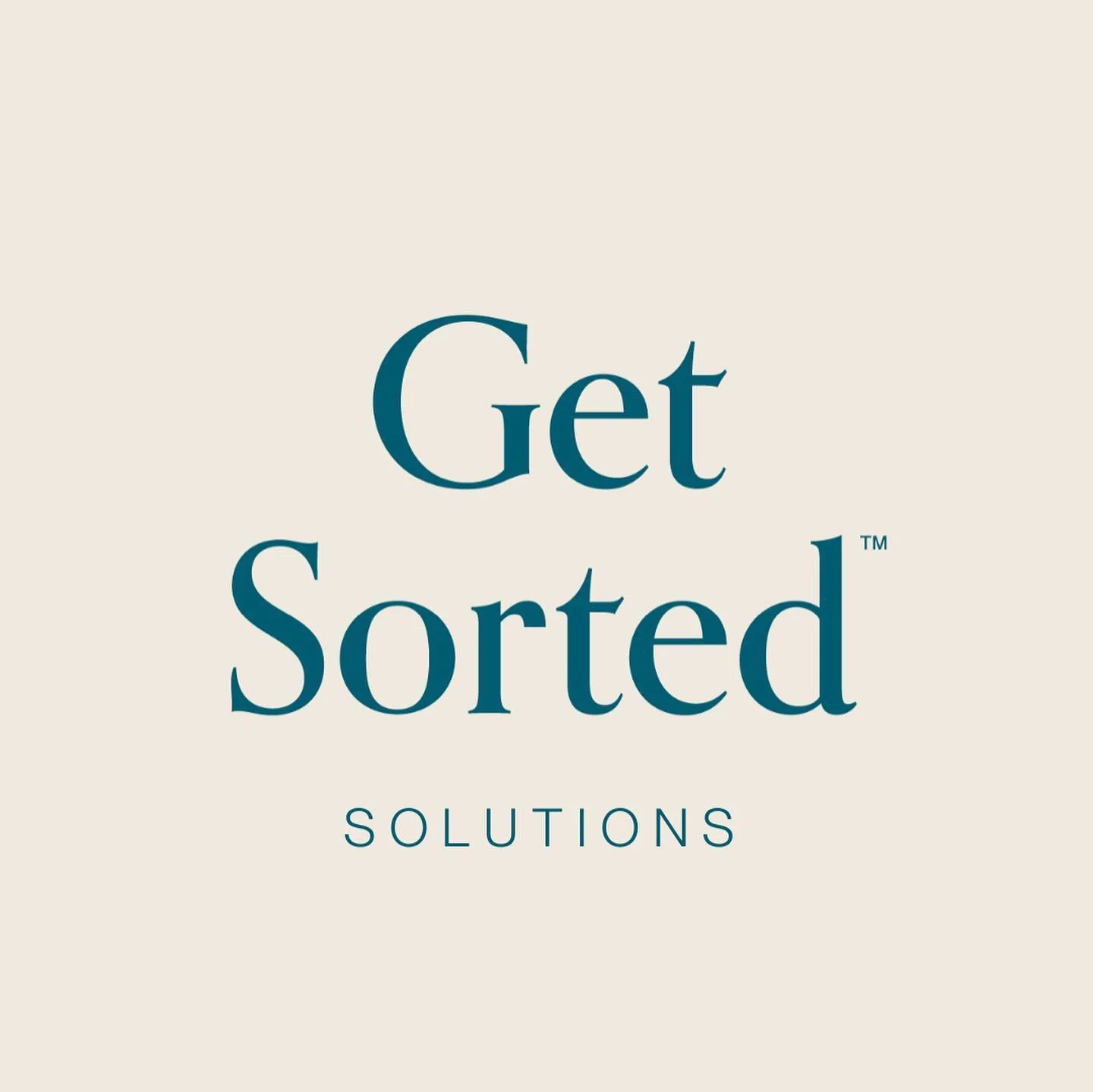 Before and After 
Swipe to see the results 👉🏼👉🏼

This small back hall entry/laundry area was in need of major decluttering and repurposing. Contents were loose on the shelves, piled up, and some items were getting lost behind the mess. 

Sorted r