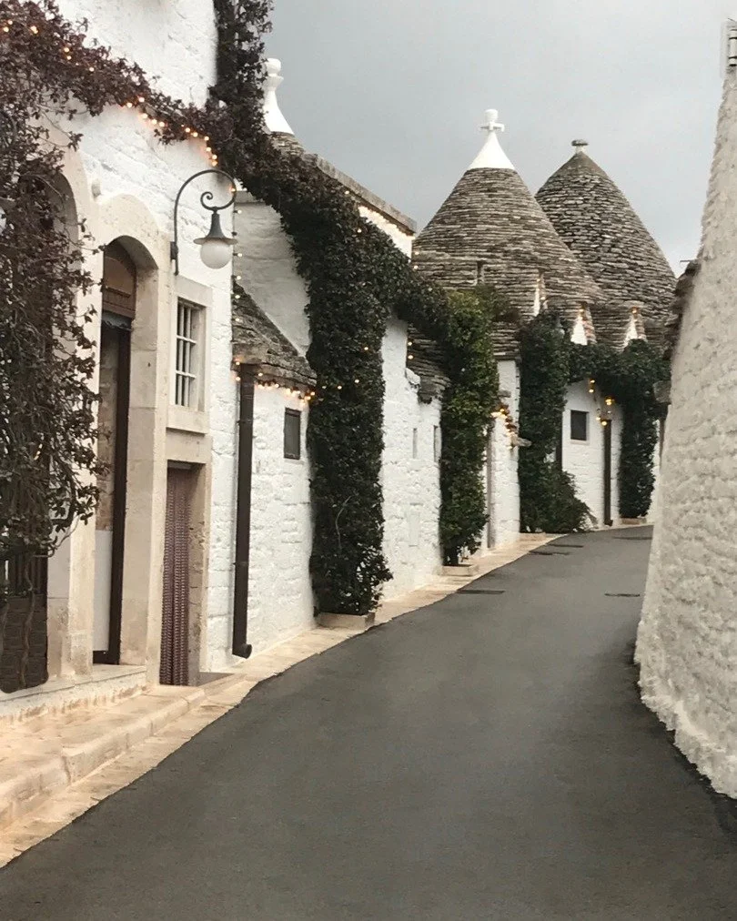 A journey of inspiration.

Timeless architecture and refined simplicity in the heart of Puglia. 

The iconic trulli of Alberobello embody a perfect balance between tradition and modernity.

#maghaliedooms #timelessdesign #architecturalheritage #pugli