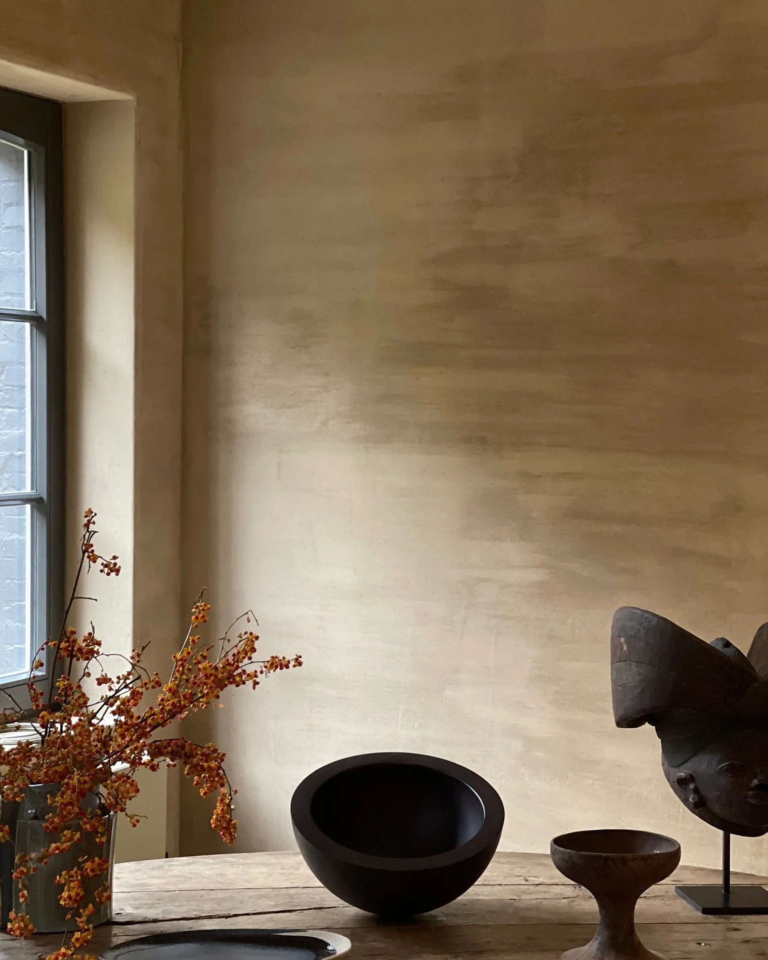 Different objects, same light
-
timeless beauty in every form.

Carefully selecting the ideal piece to complete the puzzle.

Creative direction. Styling.

#maghaliedooms #designinspiration #interiordecor 
#curatedobjects #InteriorInspiration #interio