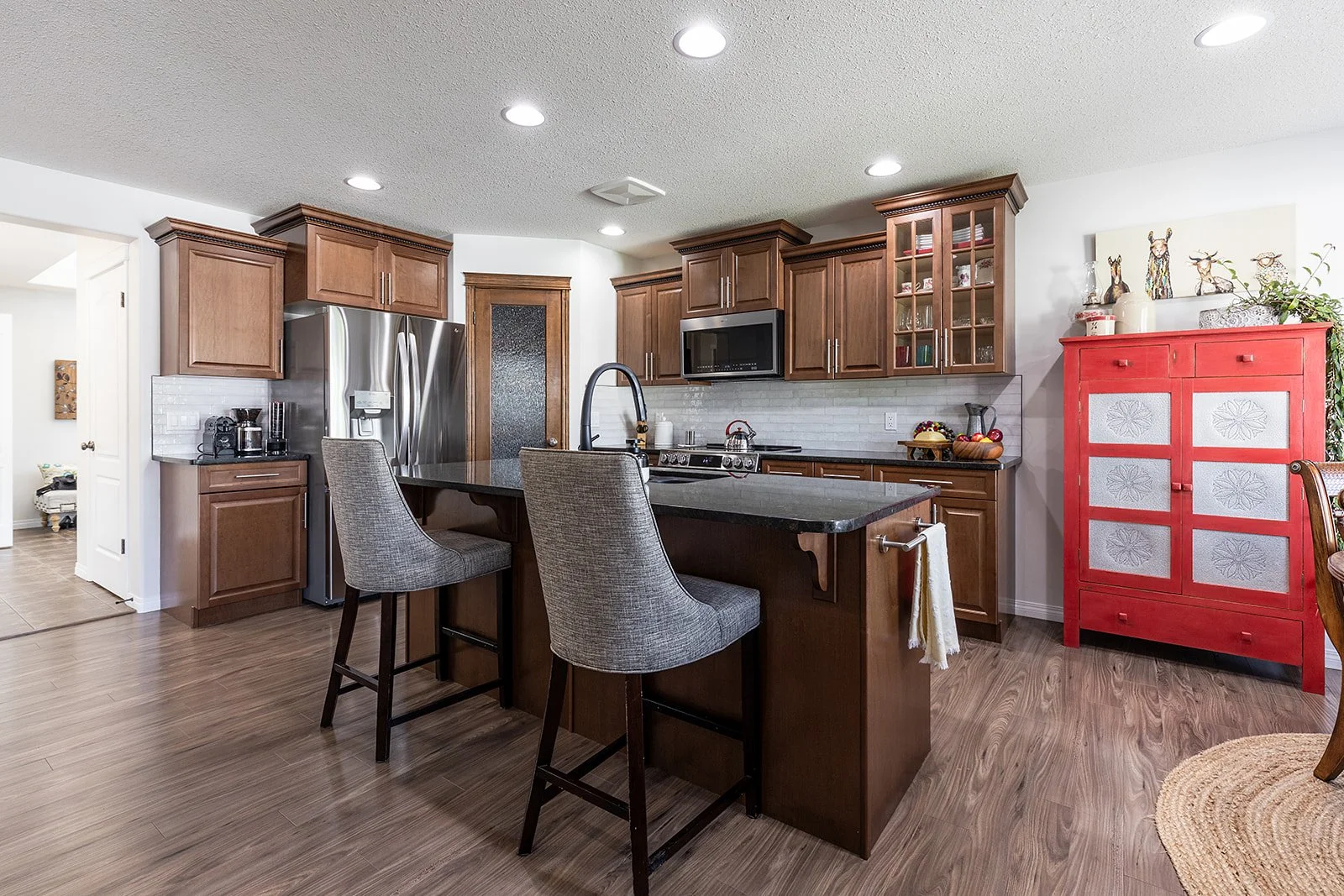 456 Somerside Place SE-13.jpg