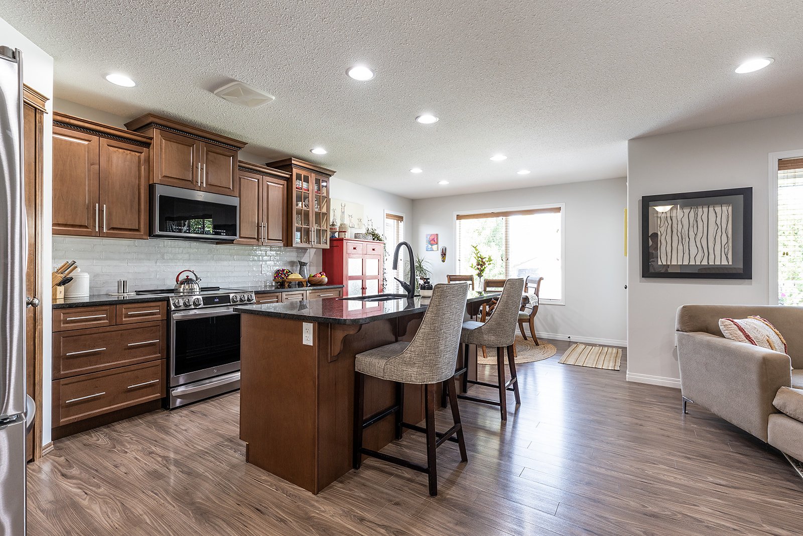 456 Somerside Place SE-15.jpg