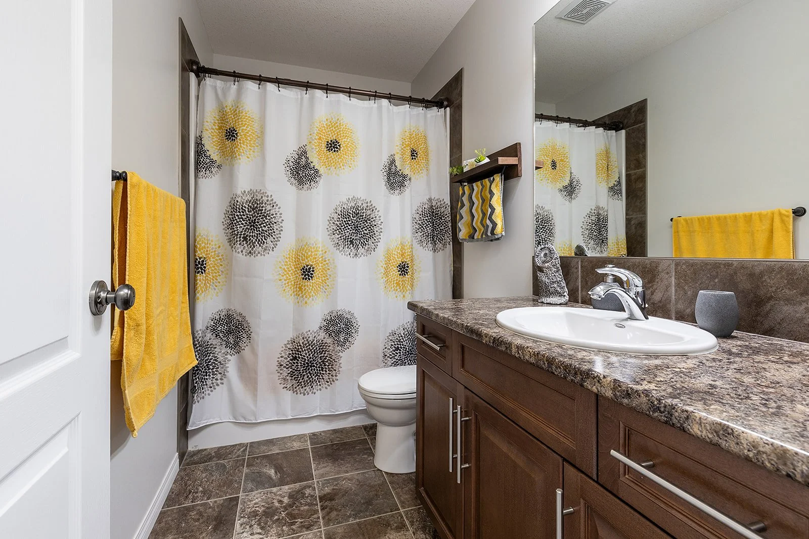 456 Somerside Place SE-29.jpg