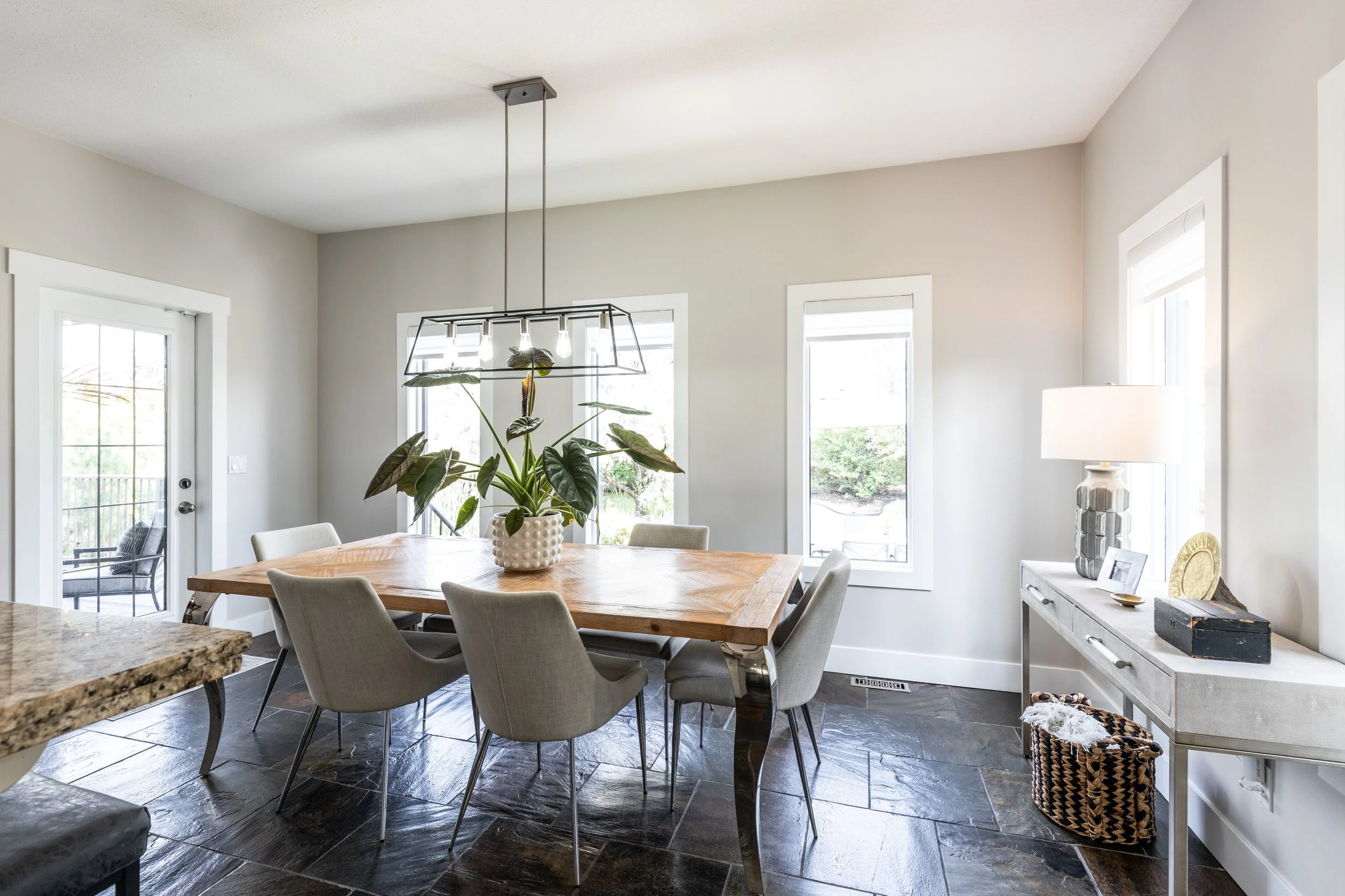 134 Desert Blume Cres-23.jpg
