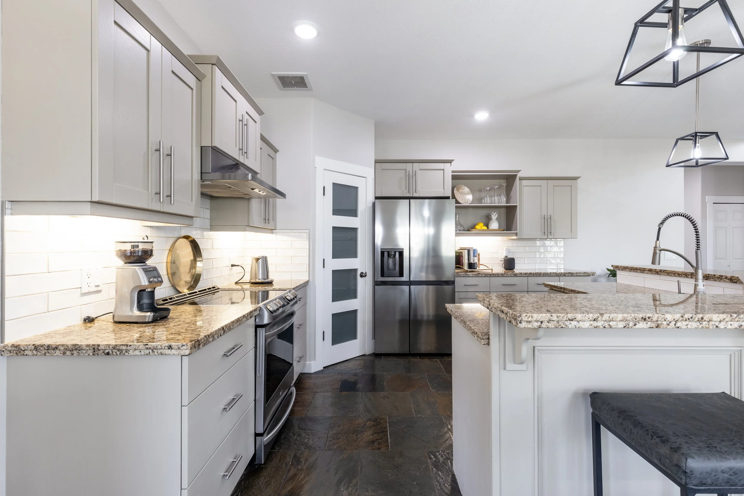 134 Desert Blume Cres-27.jpg