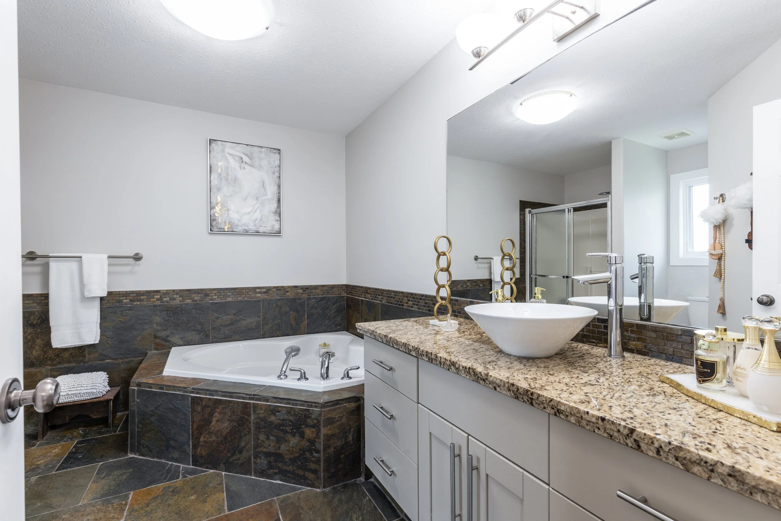 134 Desert Blume Cres-43.jpg
