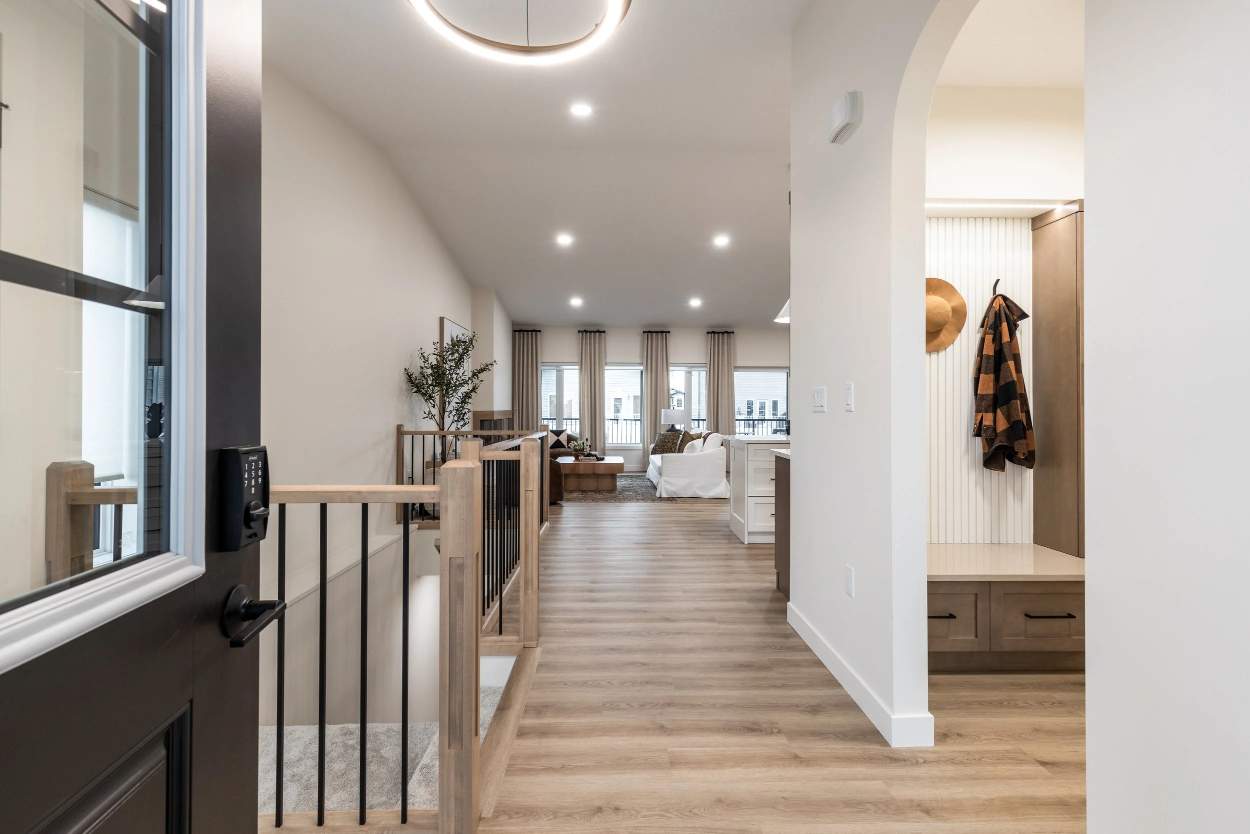 124 Hamptons Cres-1.jpg