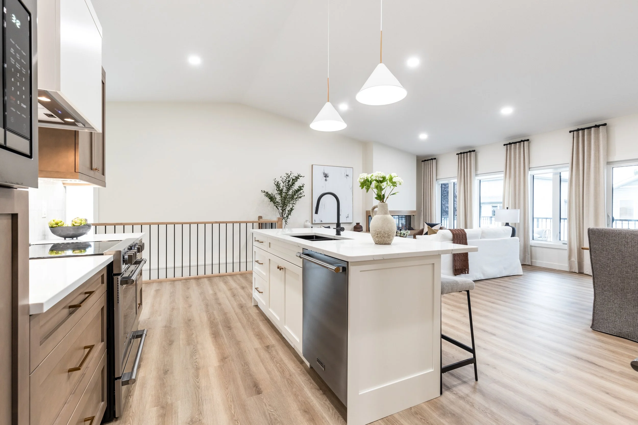 124 Hamptons Cres-16.jpg
