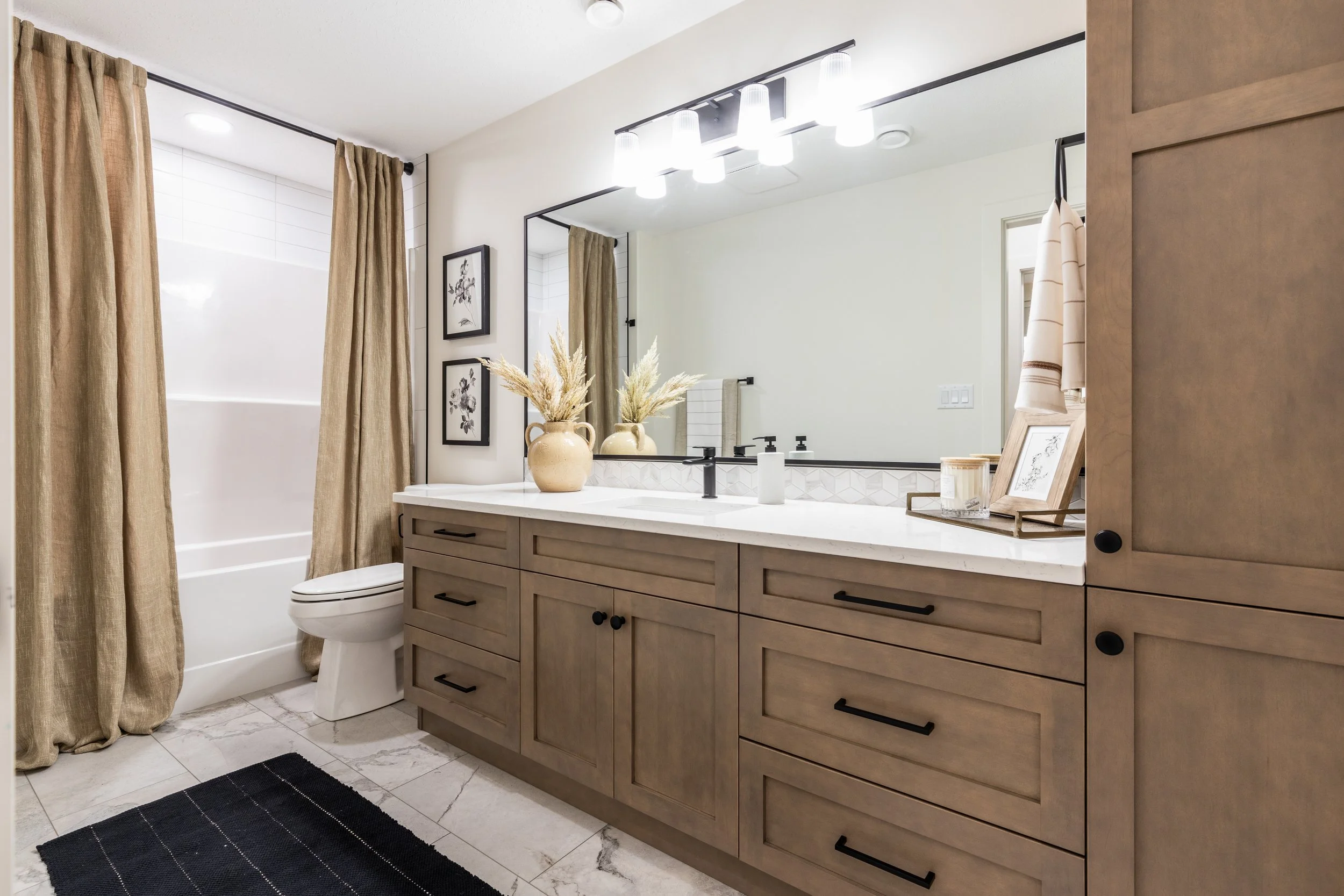 124 Hamptons Cres-72.jpg