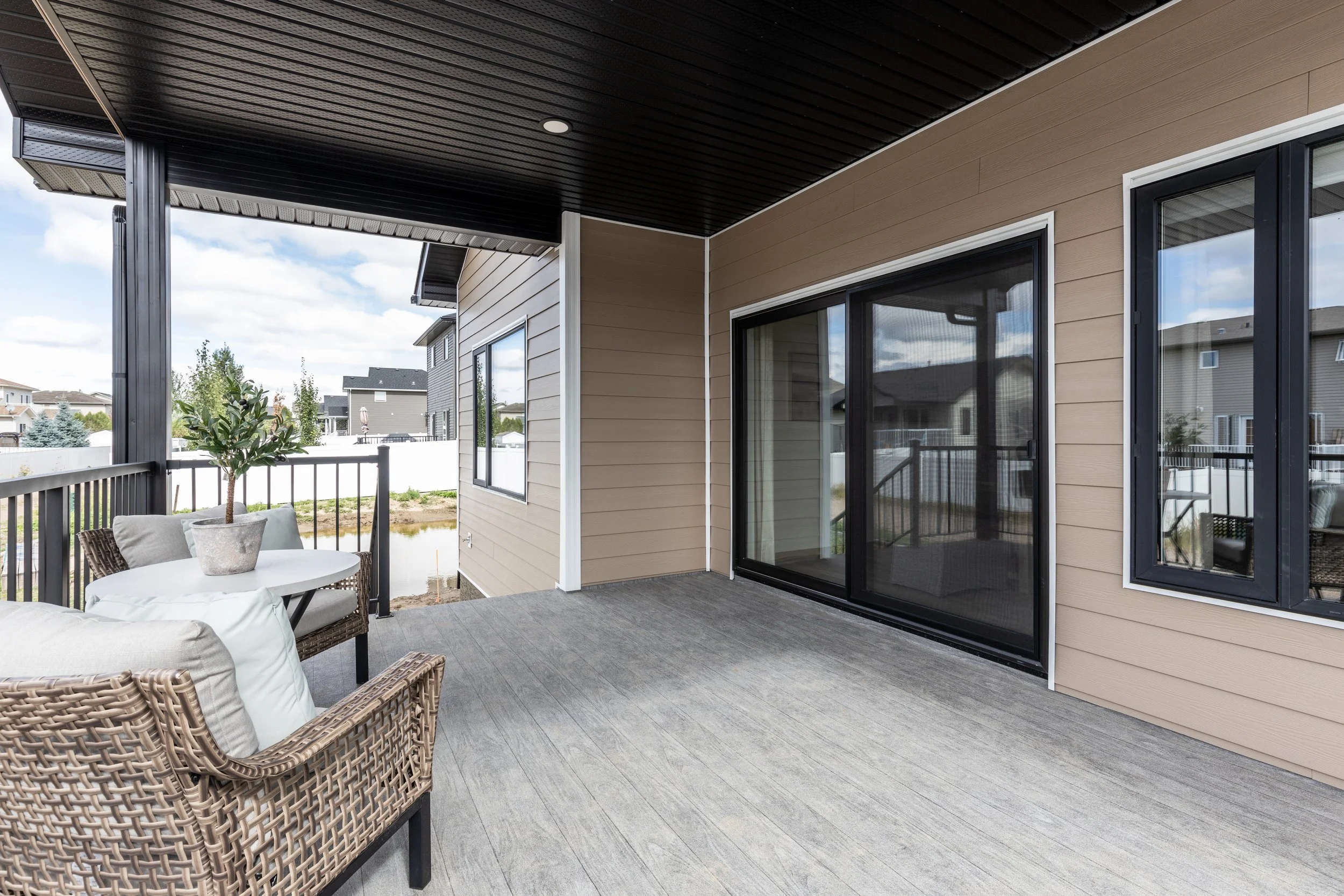 124 Hamptons Cres-99.jpg