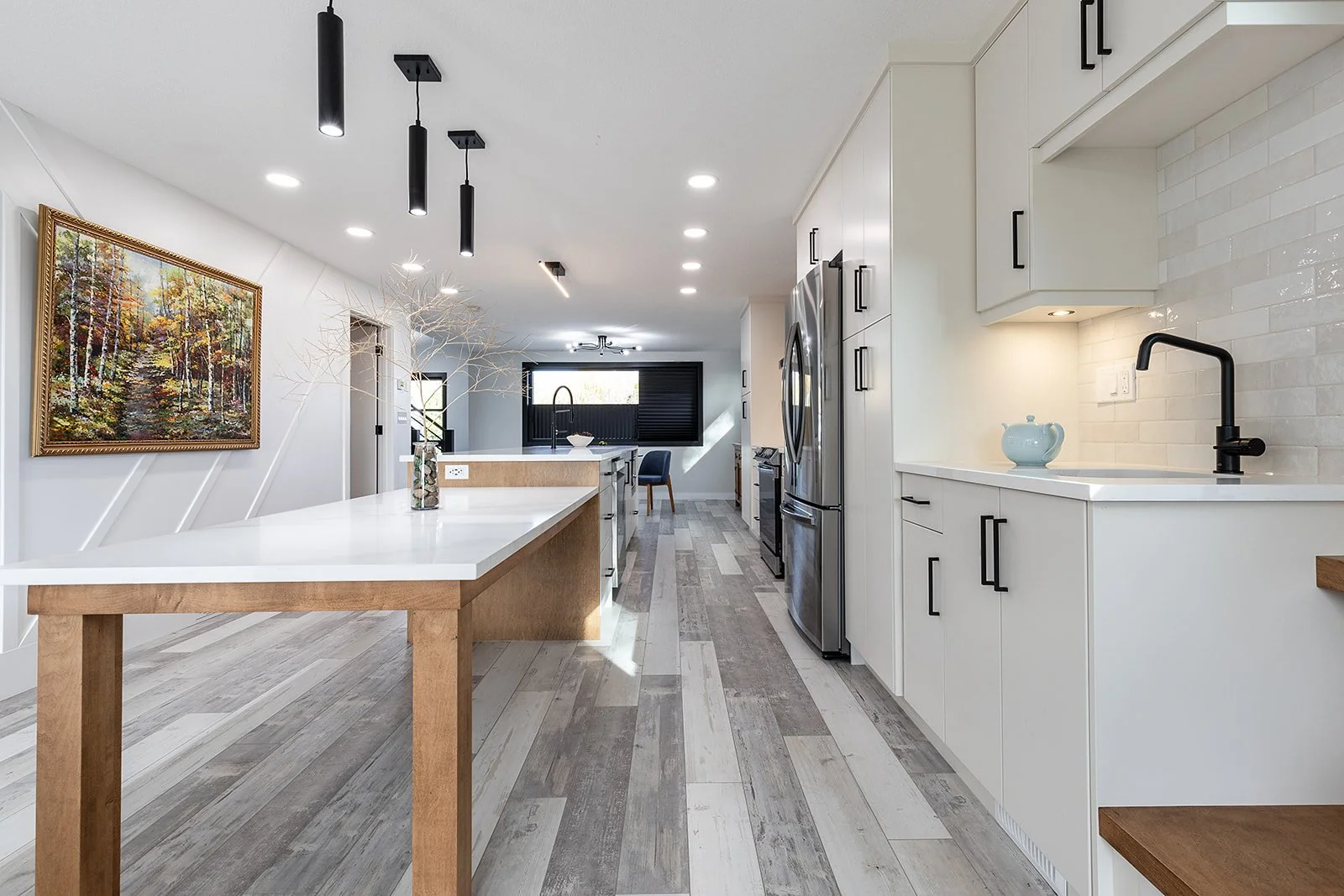 227 12 St SE-23.jpg