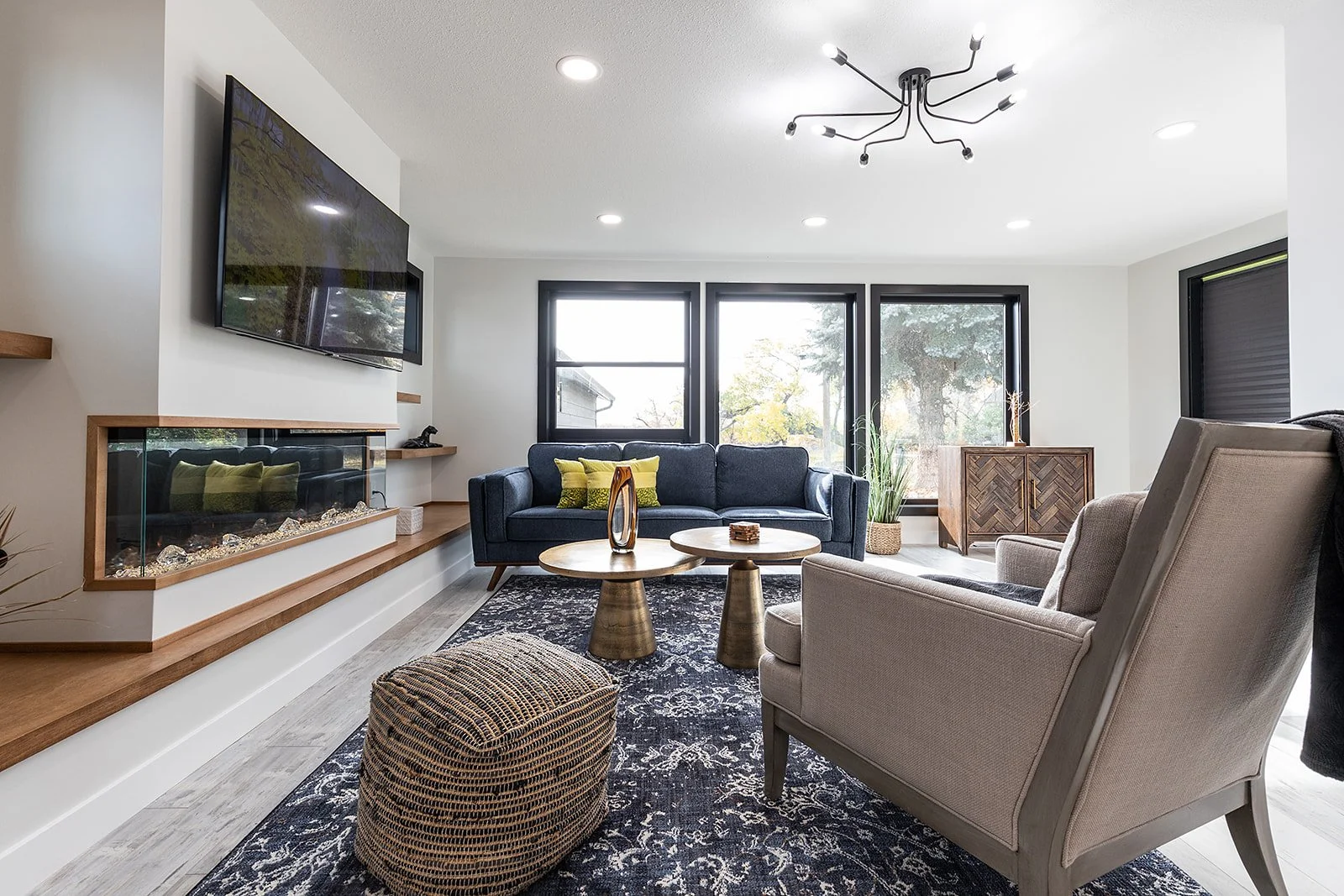 227 12 St SE-33.jpg
