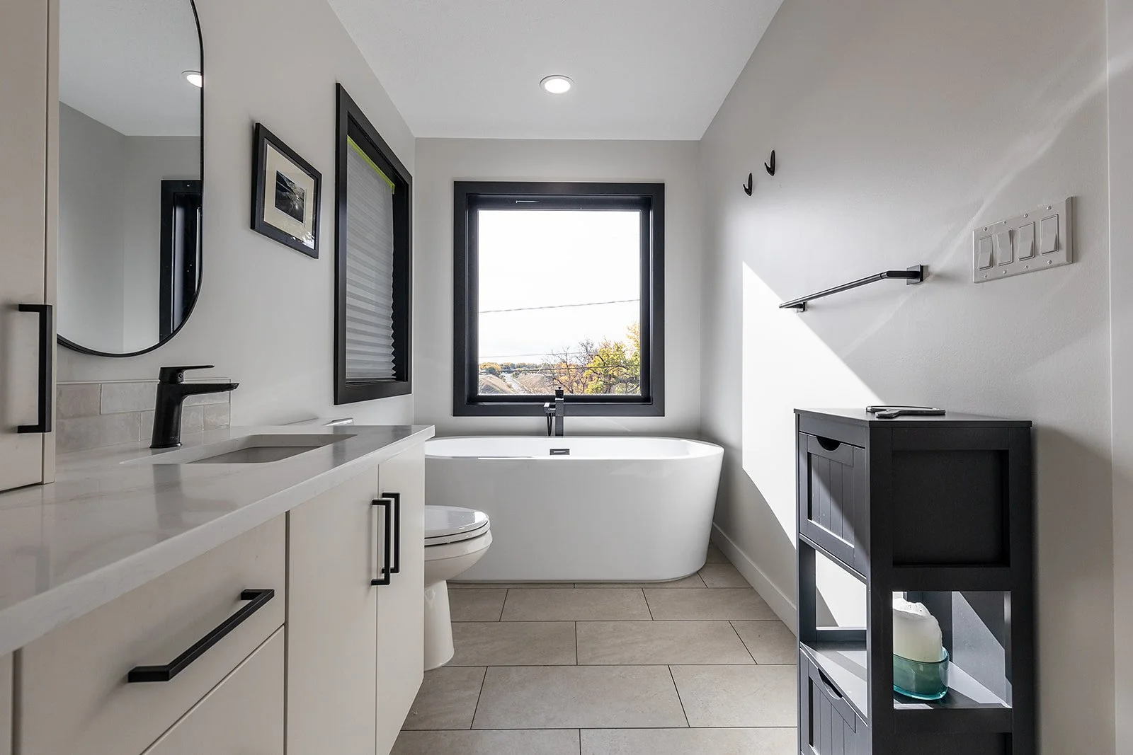 227 12 St SE-48.jpg
