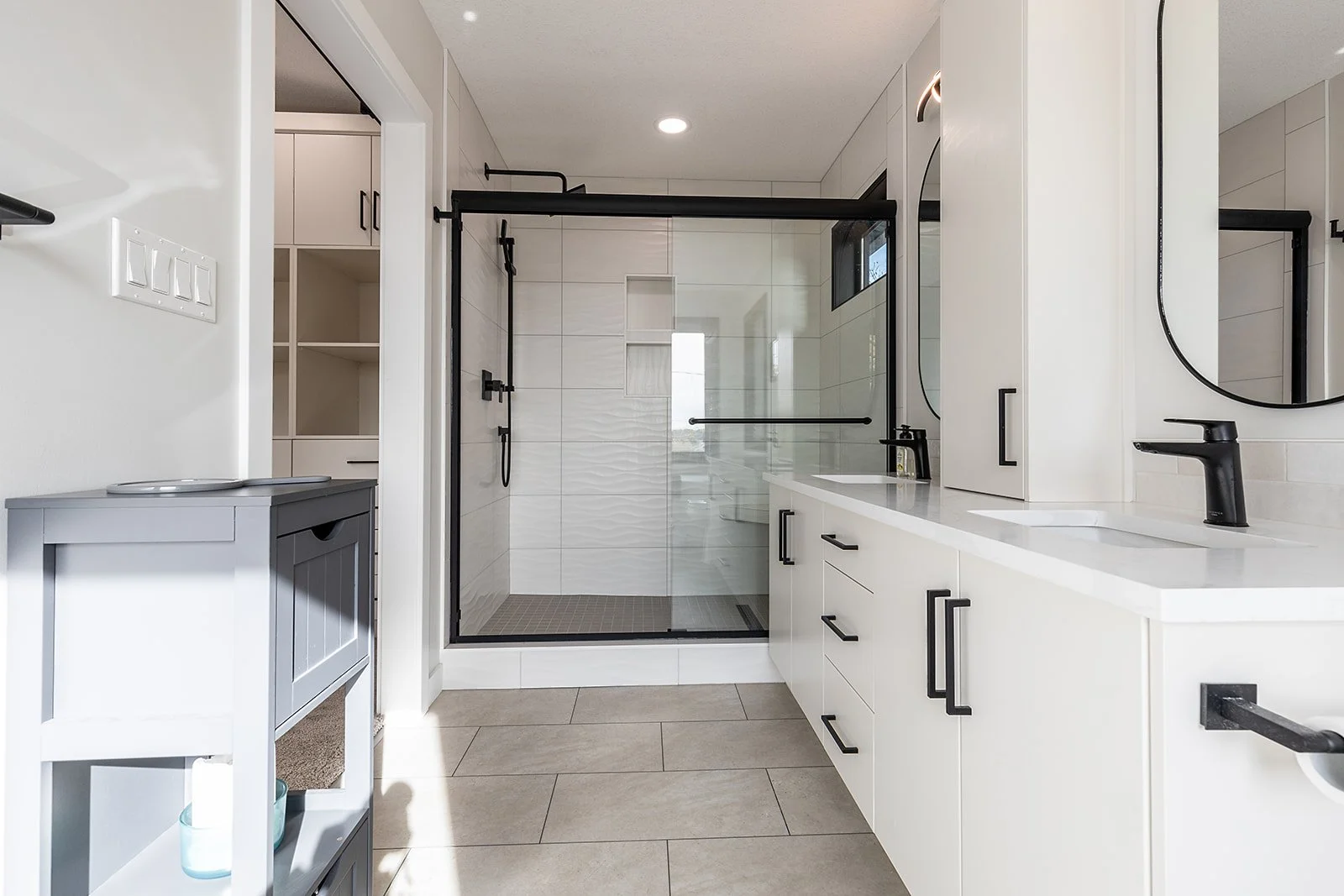 227 12 St SE-50.jpg