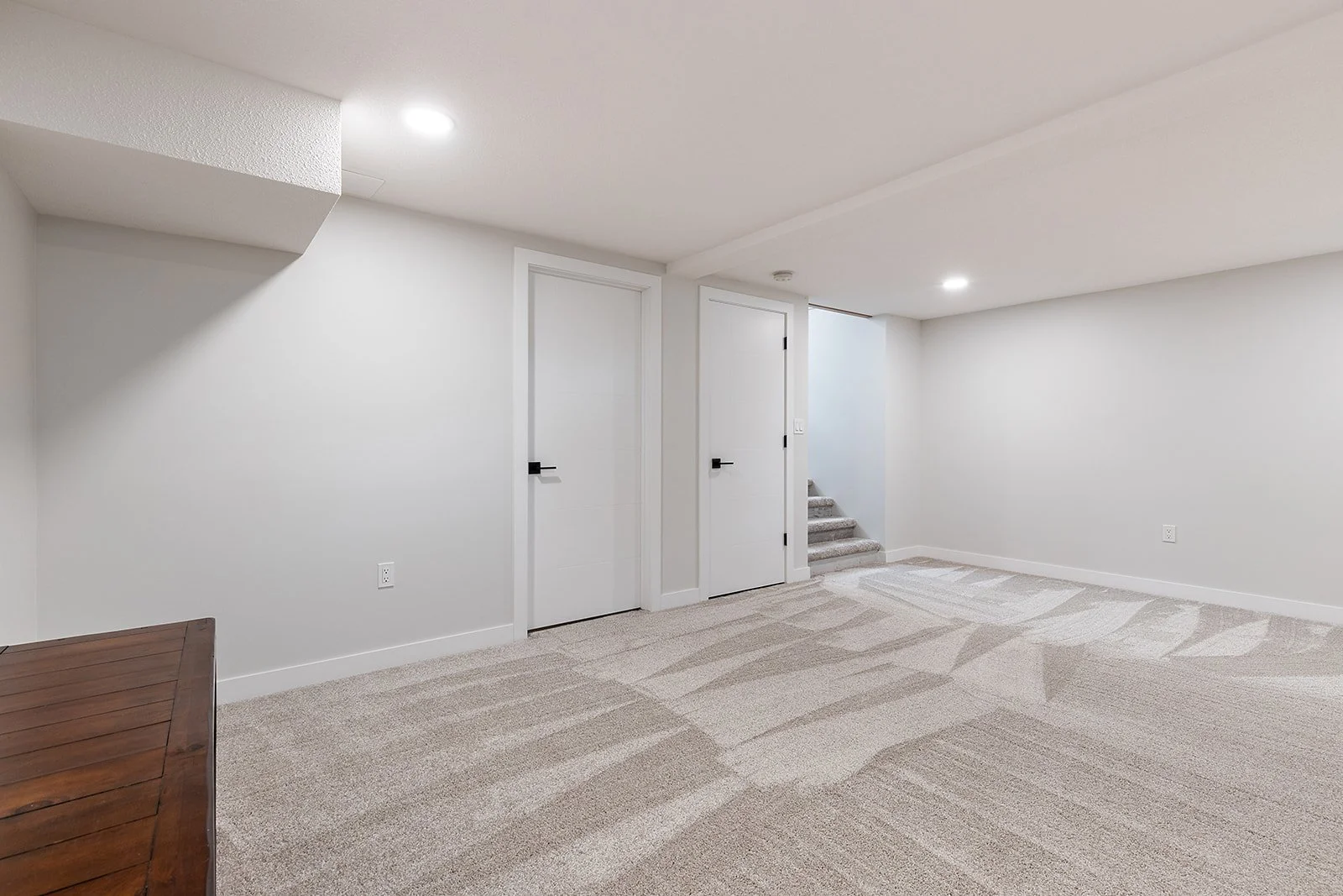 227 12 St SE-59.jpg