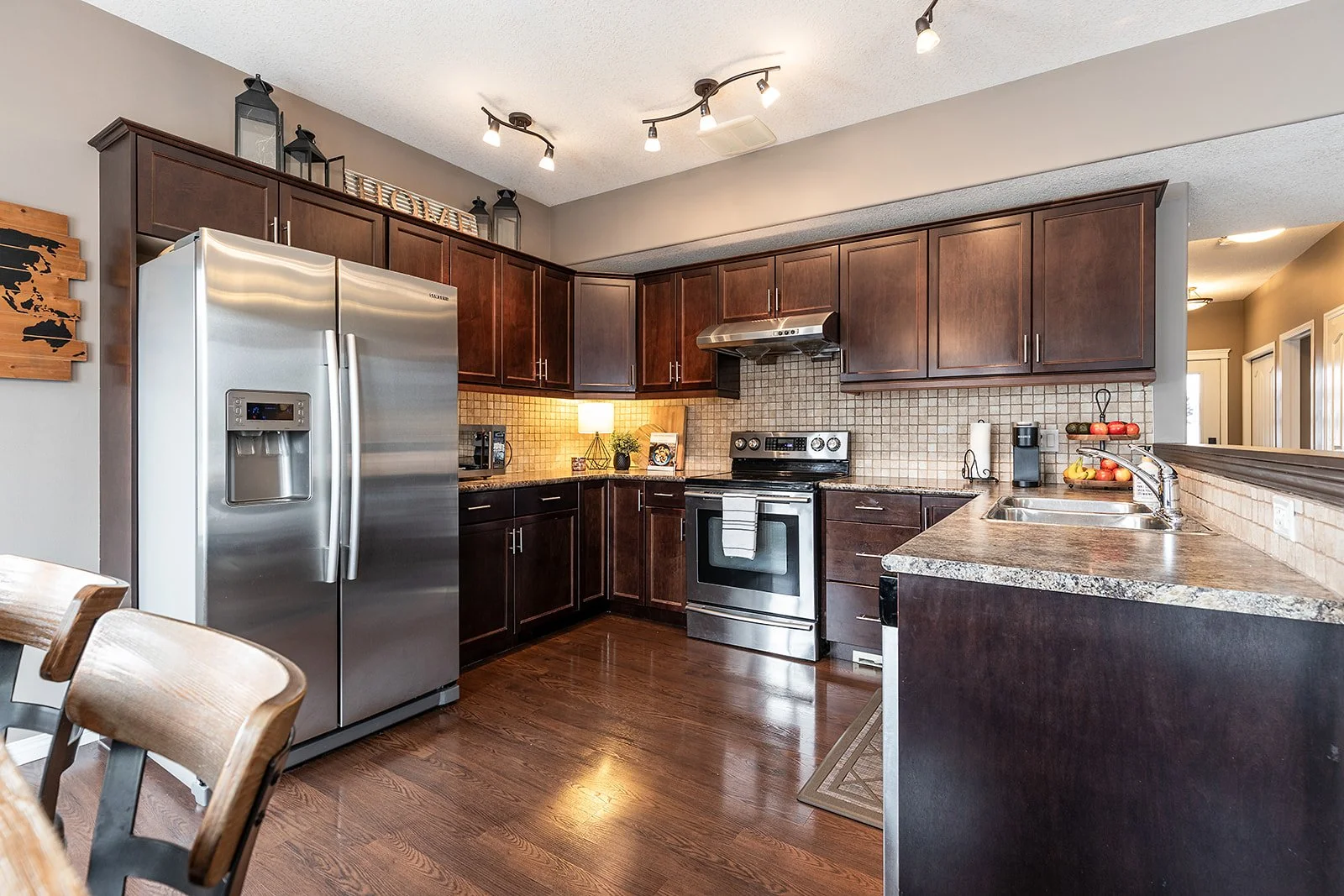 218 Somerset Way SE-12.jpg