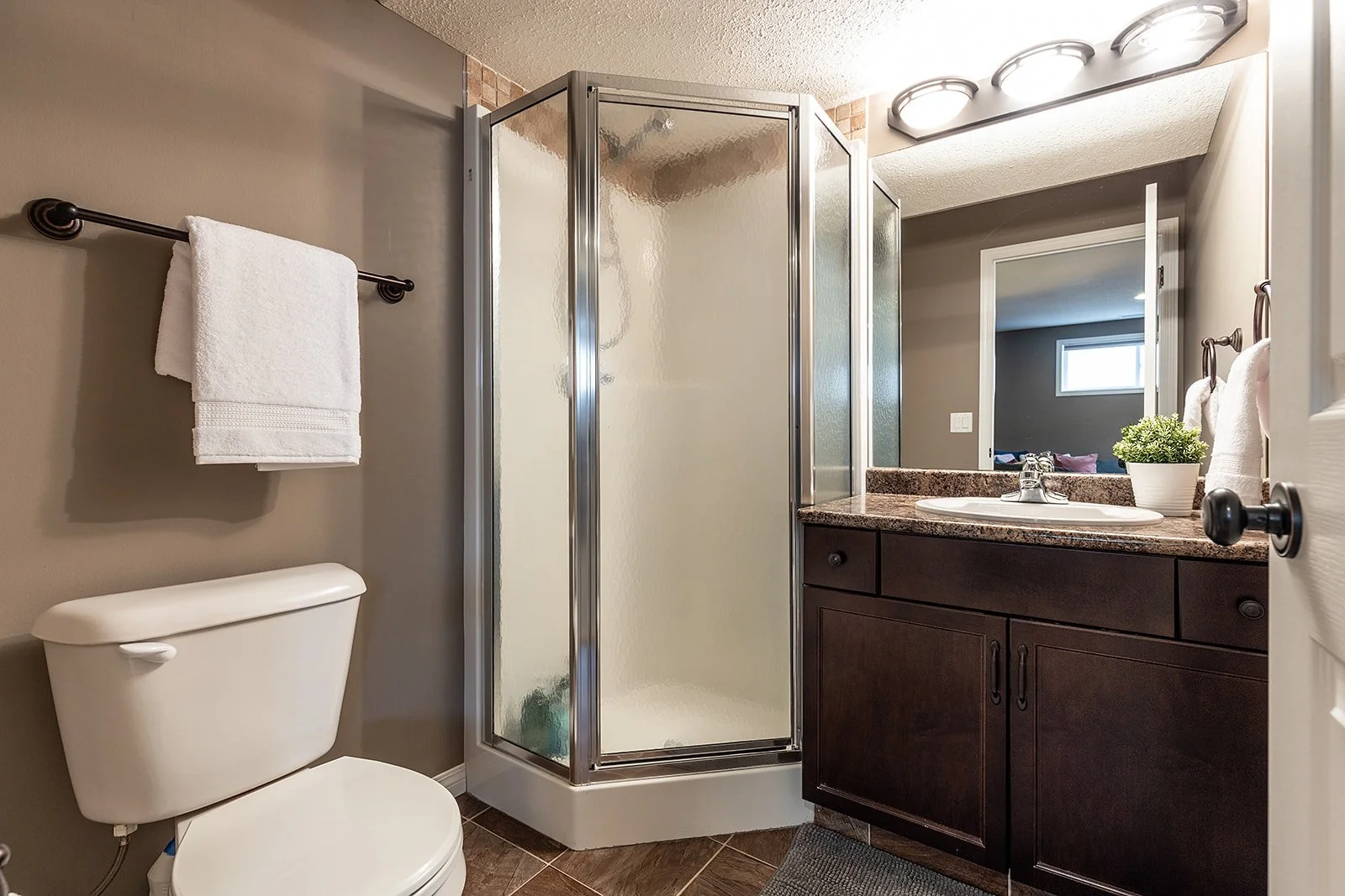 218 Somerset Way SE-39.jpg