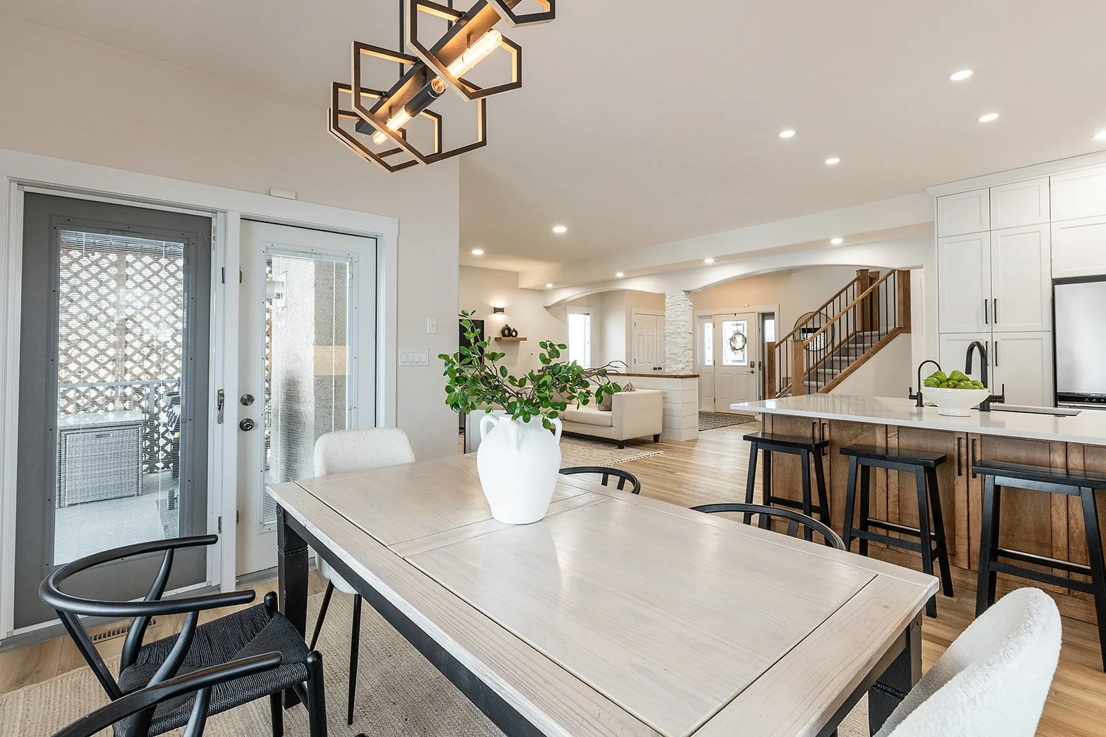 111 Sundance Rd SW winter-26.jpg