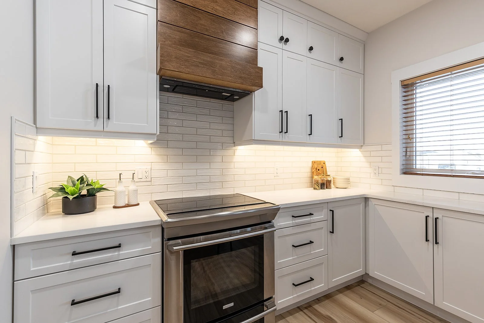 111 Sundance Rd SW winter-21.jpg