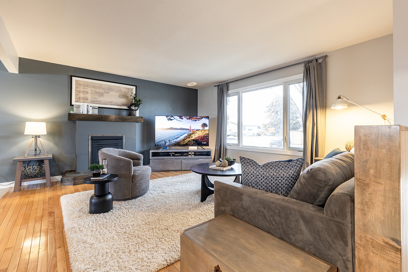480 Sissons Cres SE-8.jpg